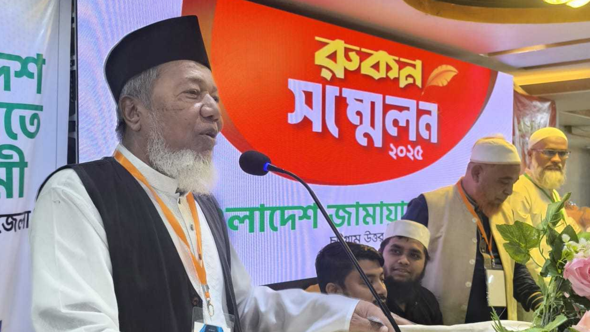 Uxlayotgan yalangoch qizlar havaskor