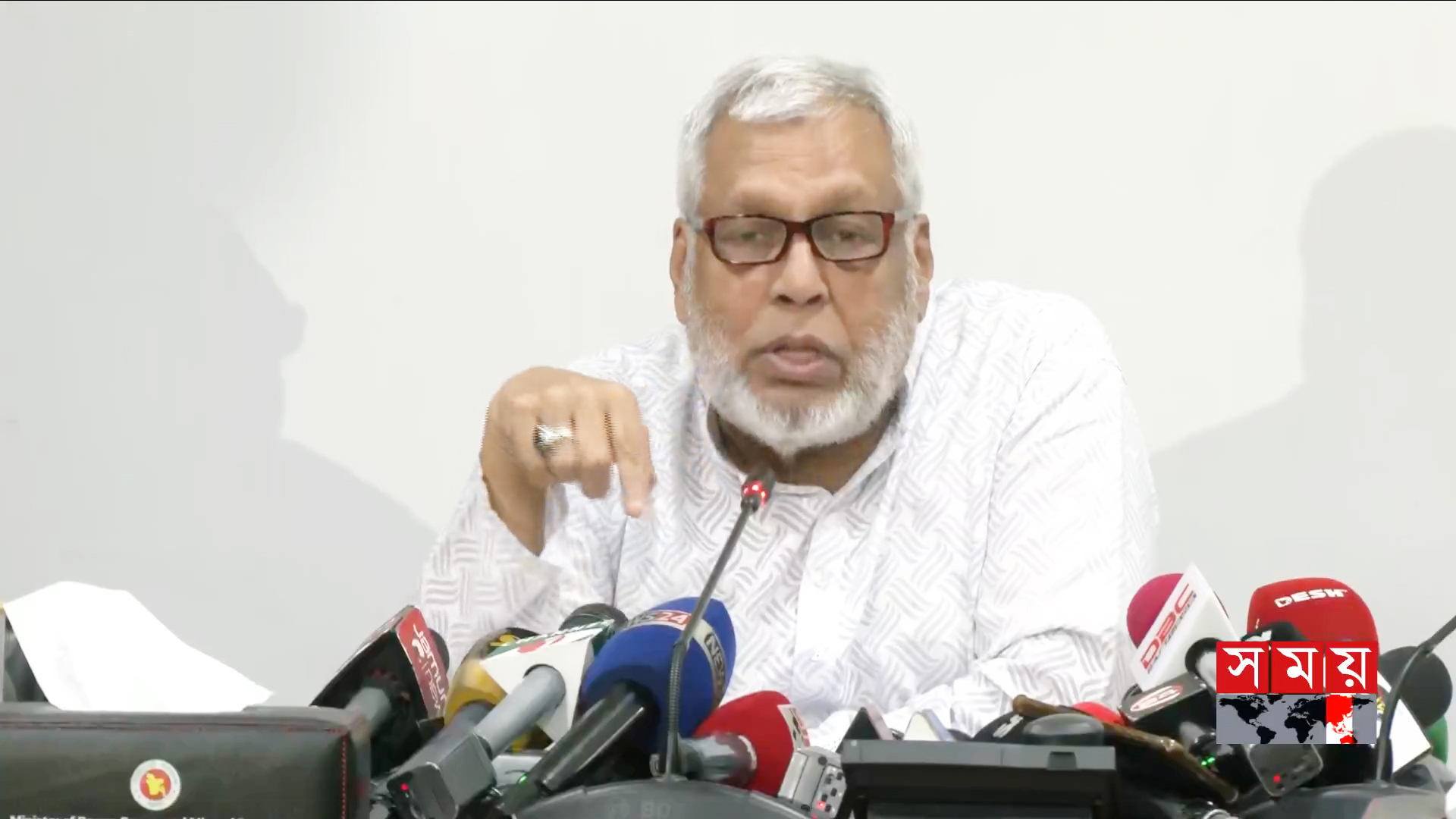 শিক্ষার্থীদের সঙ্গে যা ঘটেছে তা অনাকাঙ্ক্ষিত, ক্ষমা চাইবে পুলিশ: ফাওজুল কবির