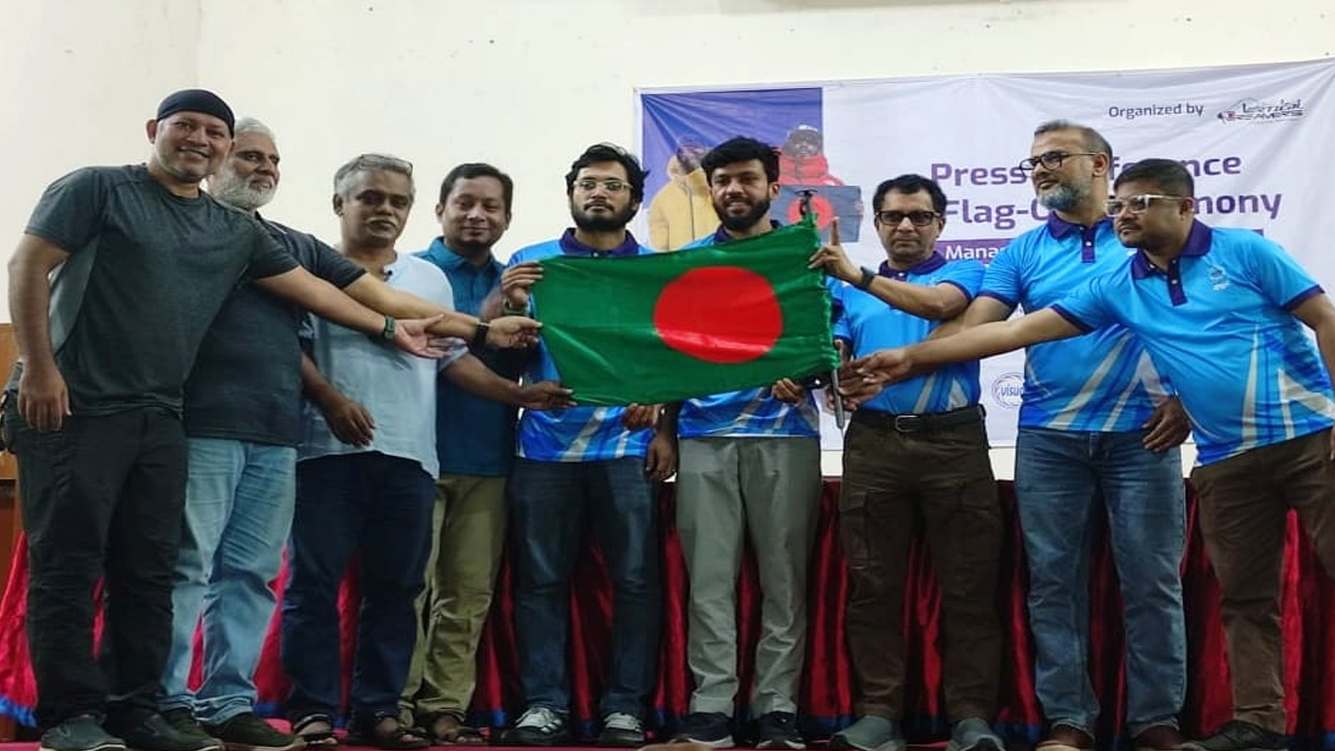 বিশ্বের অষ্টম সর্বোচ্চ পর্বত অভিযানে যাচ্ছেন বাবর আলী ও তানভীর
