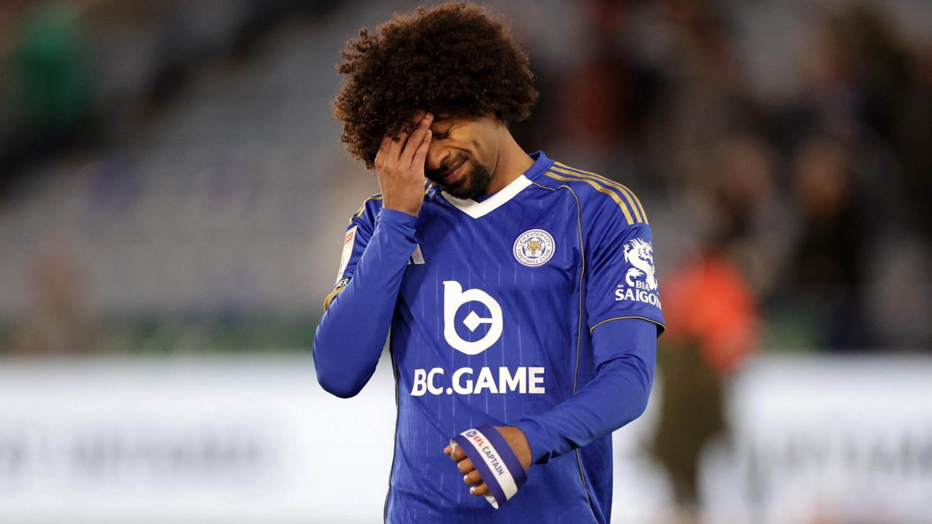 প্রিমিয়ার লিগ চ্যাম্পিয়ন থেকে মাত্র ১০ বছরে যেভাবে পতন লেস্টার সিটির