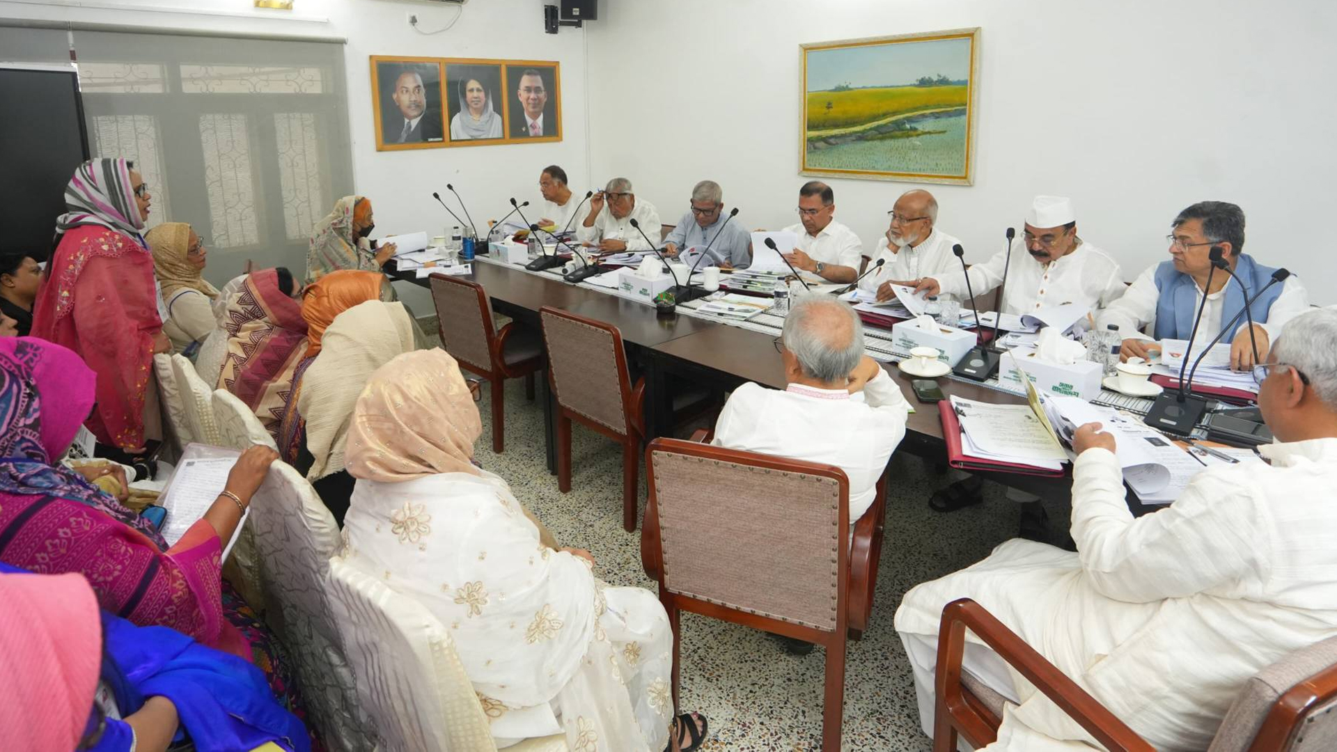 প্রথ ধাপে শেষ হলো ৪০০ মনোনয়ন প্রত্যাশীর সাক্ষাৎকার