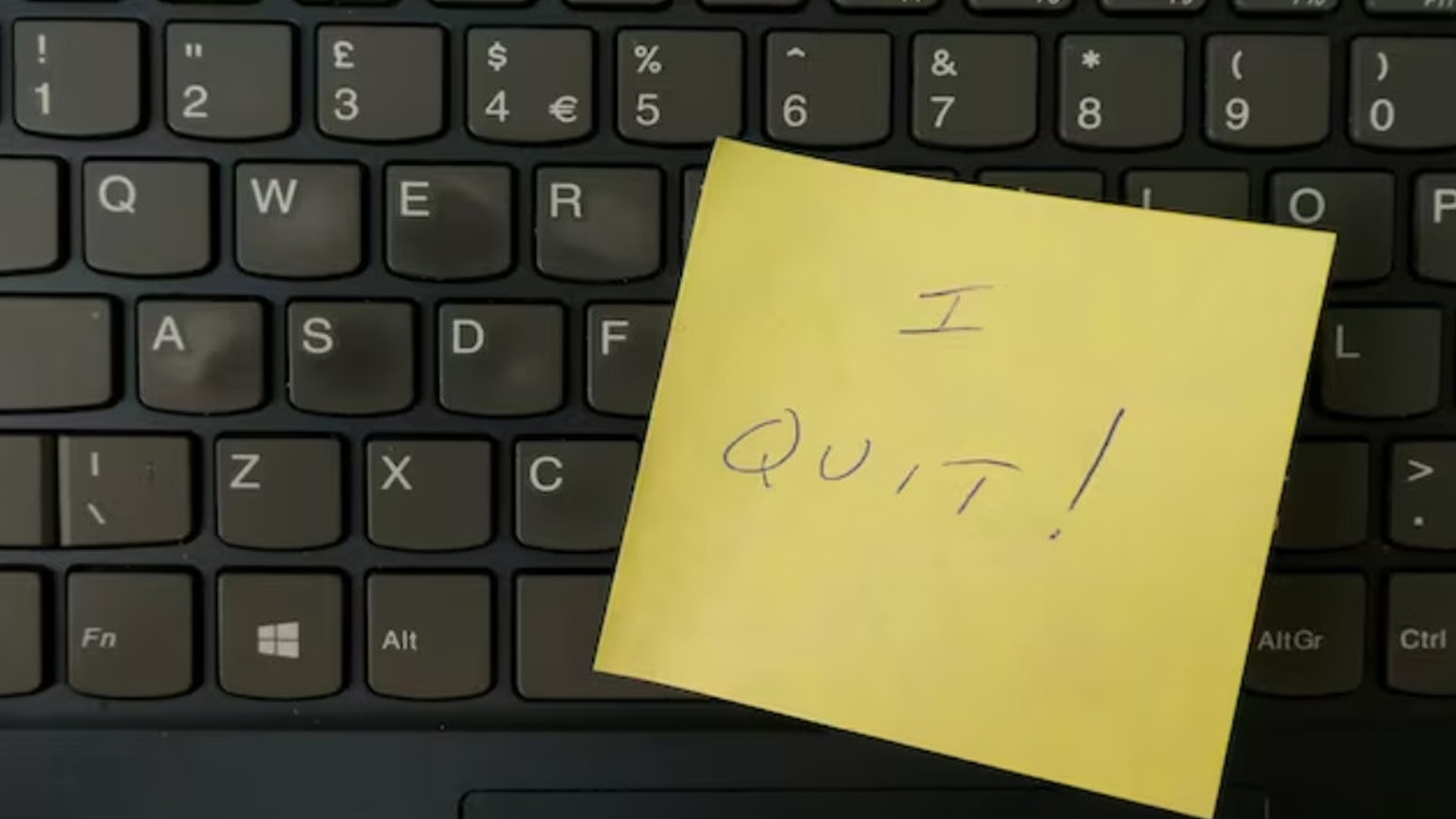 অসুস্থ মাকে ‘শেল্টার হোমে’ রেখে আসতে বললেন ম্যানেজার, চাকরি ছাড়লেন ব্যাংক কর্মকর্তা