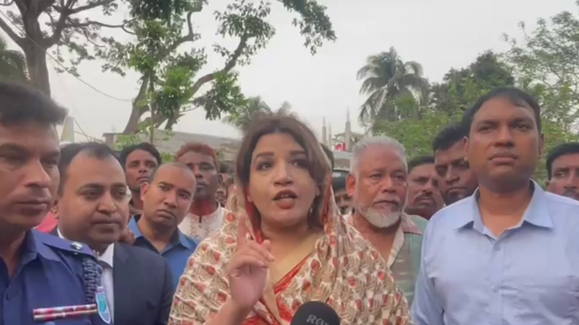 কিছু অসাধু ব্যবসায়ী তেল মজুদ করে বিক্রি করছেন: পররাষ্ট্র প্রতিমন্ত্রী