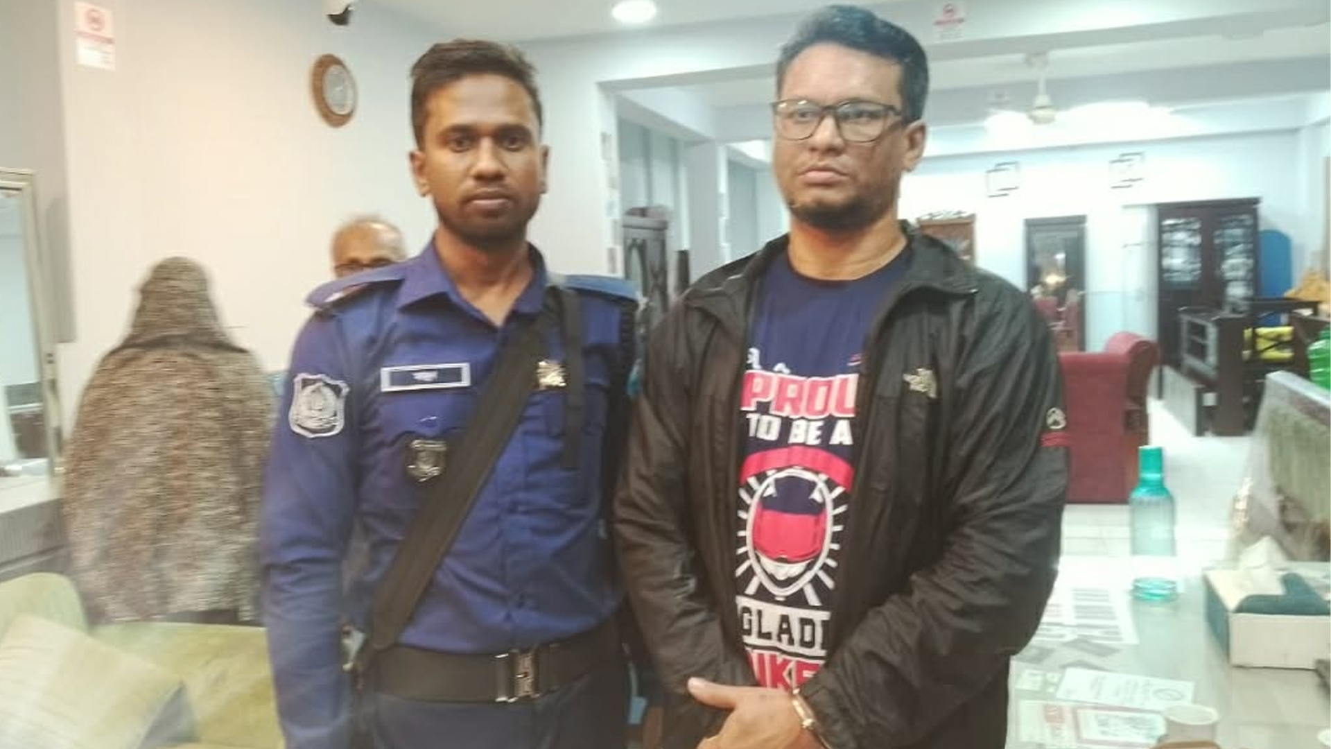 বিএনপি প্রার্থীর কাছ থেকে ডিজিএফআই পরিচয়ে টাকা চাওয়ার পর গ্রেফতার তানভীর