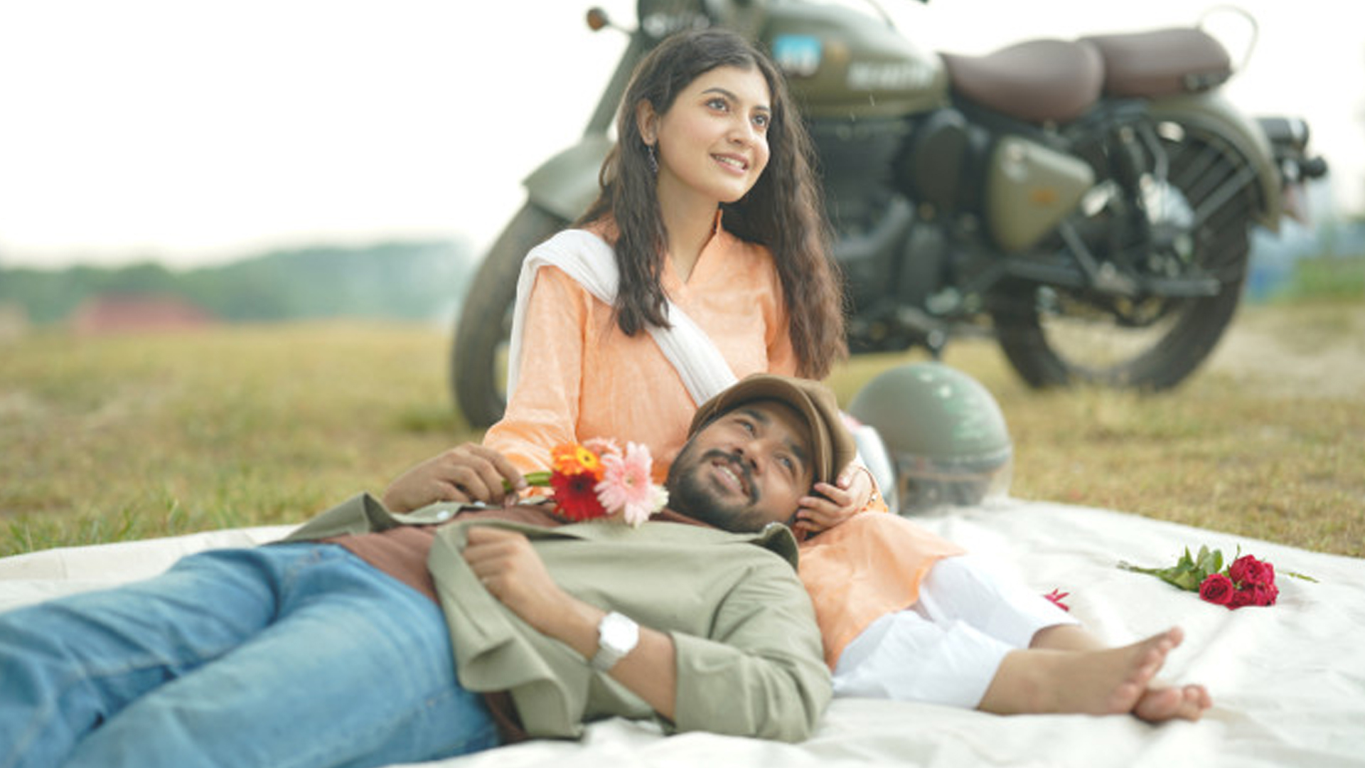 প্রশংসা কুড়াচ্ছে খায়রুল বাসারের ‘ছায়াসঙ্গী’