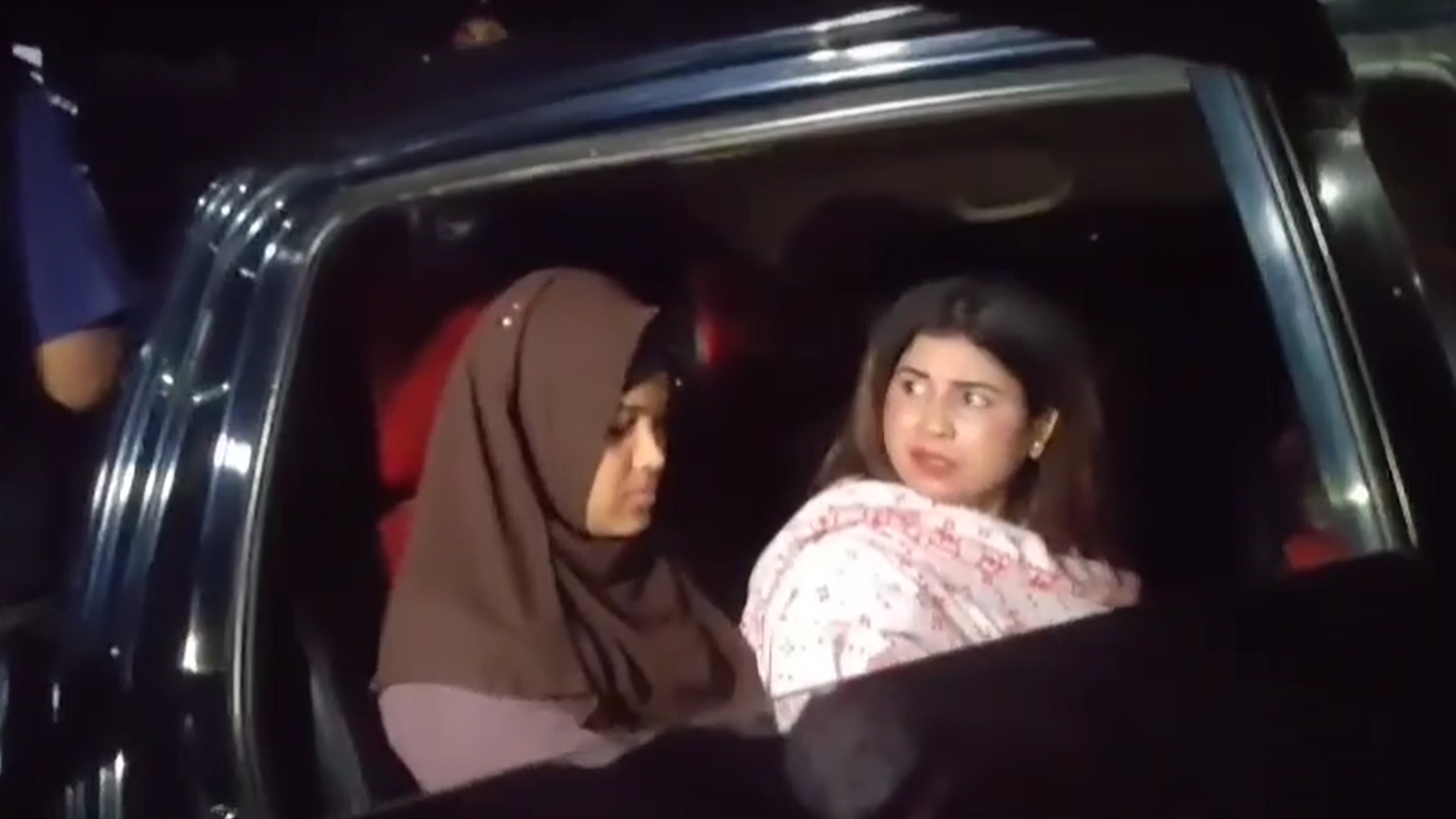 ‘ক্রিম আপা’ খ্যাত কনটেন্ট ক্রিয়েটর শারমিন শিলাকে কারাগারে পাঠানোর নির্দেশ দিয়েছেন আদালত। ছবি: সংগৃহীত