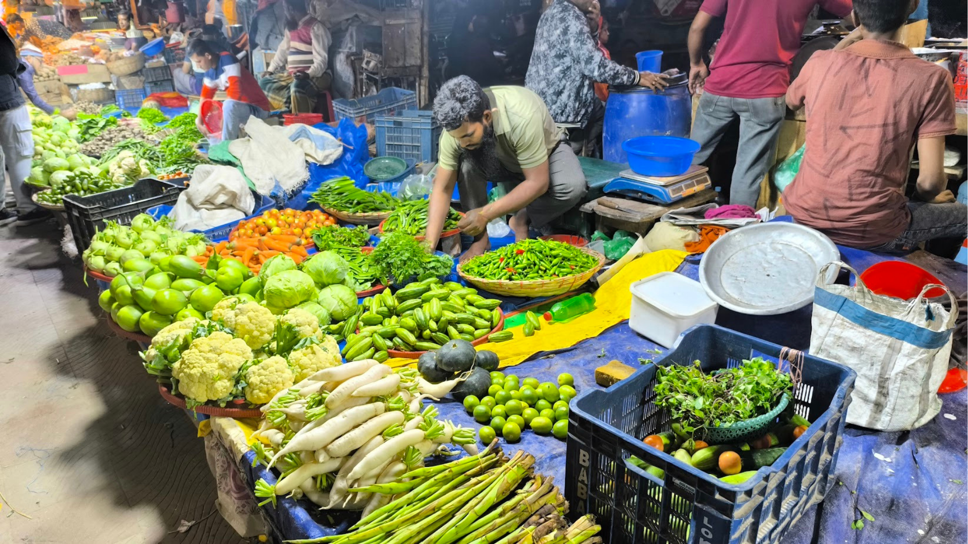 সরবরাহ বাড়লেও খুলনায় মাছ-সবজির দাম ঊর্ধ্বমুখী