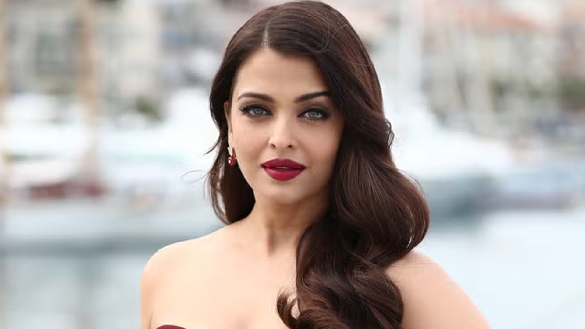 দিল্লি হাইকোর্টে গেলেন ঐশ্বরিয়া