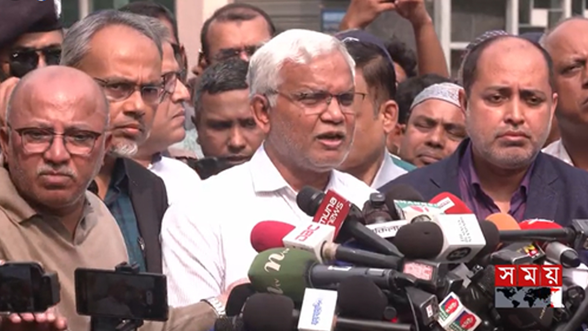 বেগম জিয়ার সবশেষ শারীরিক অবস্থা জানালেন ডা. জাহিদ হোসেন