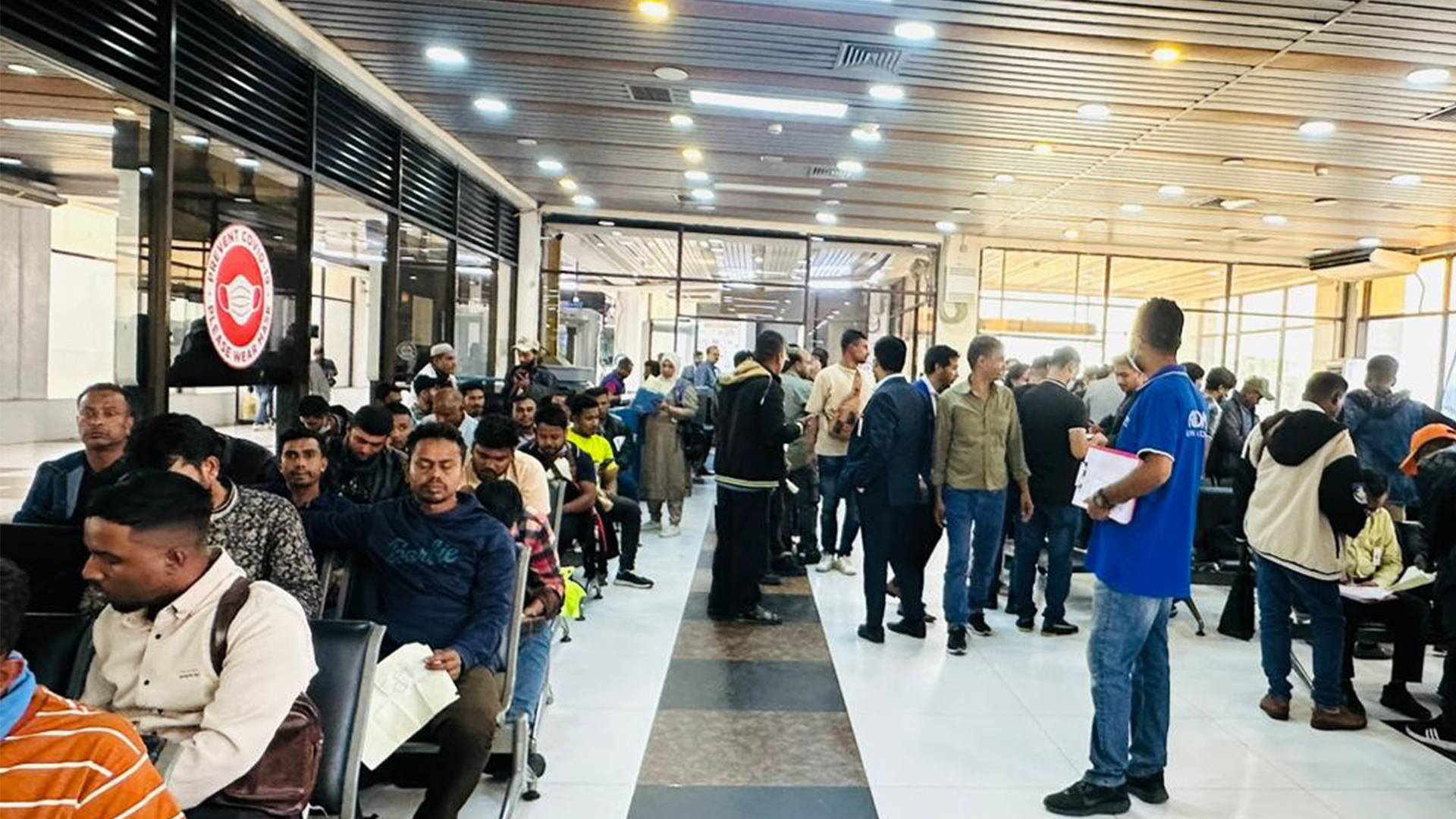 লিবিয়া থেকে ফিরলেন আরও ৩১০ জন