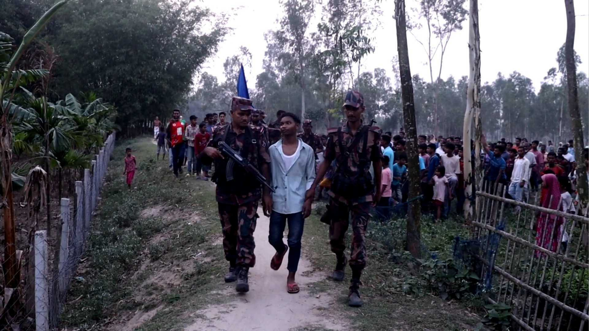 সীমান্তে আটক ২ কিশোরকে ৮ ঘণ্টা পর ফেরত দিল বিএসএফ