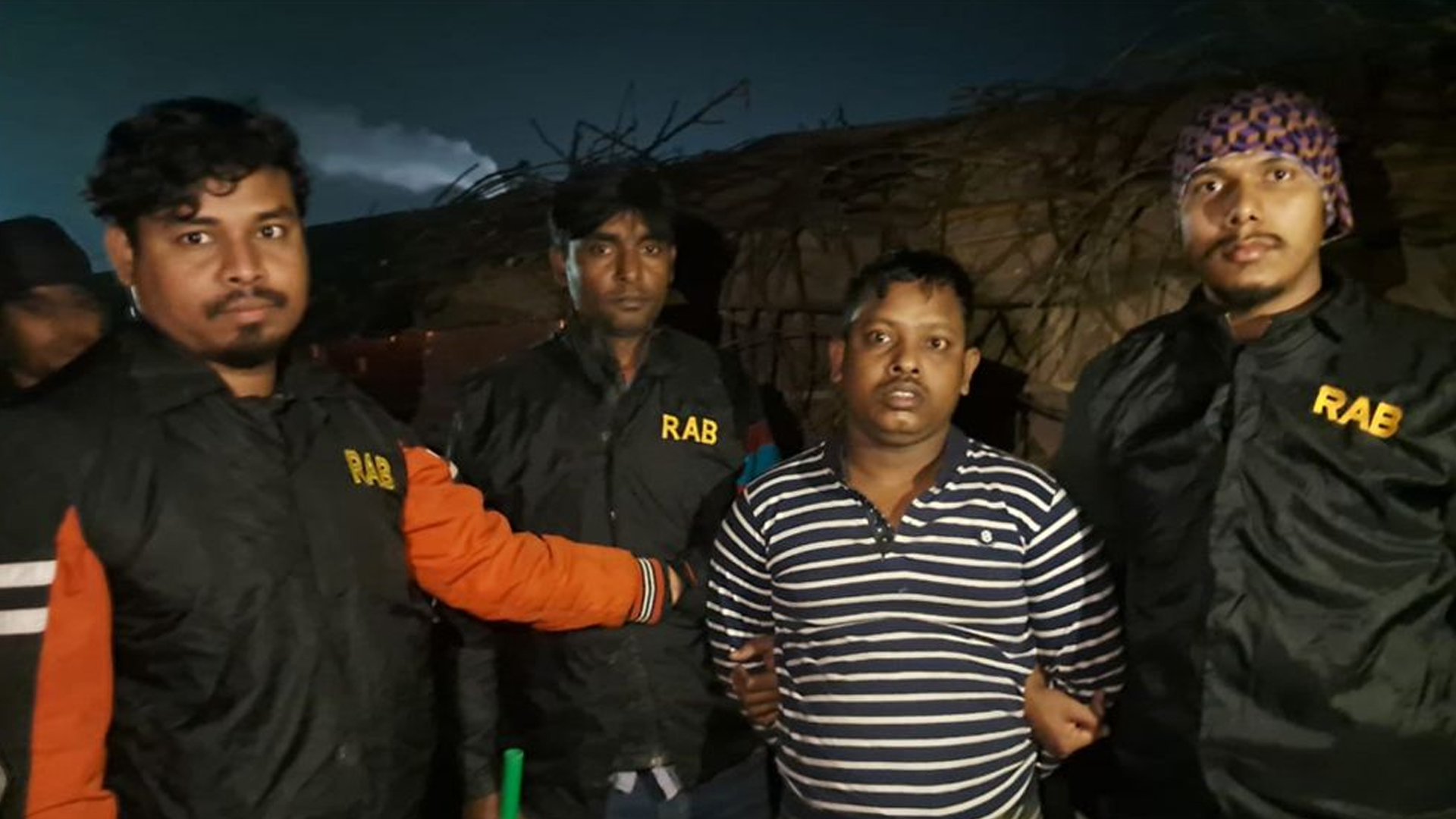 হাদিকে গুলি: ফয়সালের সহযোগী কবির ৭ দিনের রিমান্ডে - Bangla24.Top