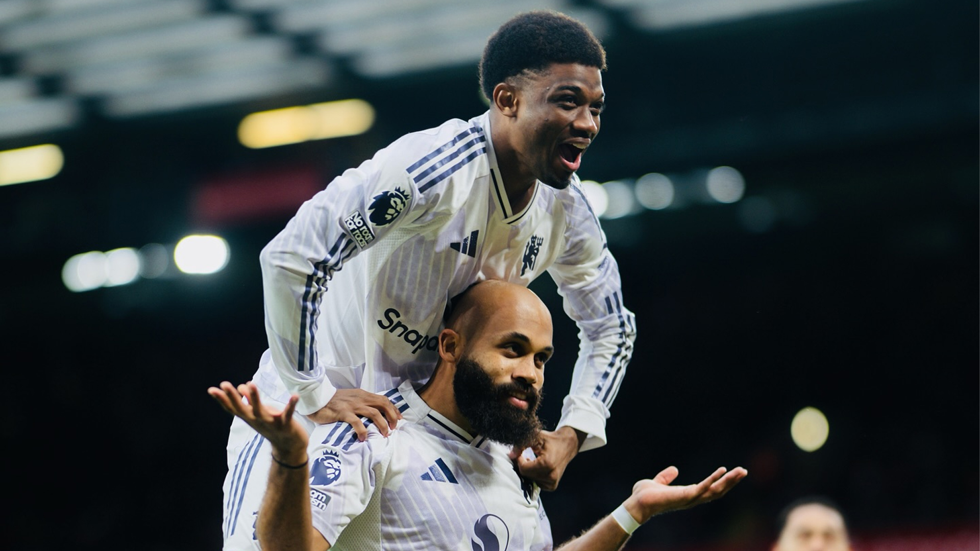 লিভারপুলকে তাদেরই মাঠে হারাল ইউনাইটেড