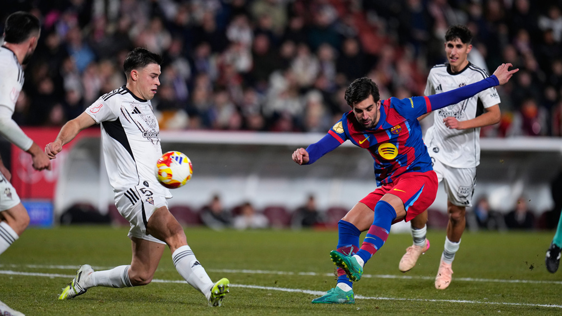 সুযোগ নষ্টের আক্ষেপে পুড়ছেন আলবাসেতে কোচ