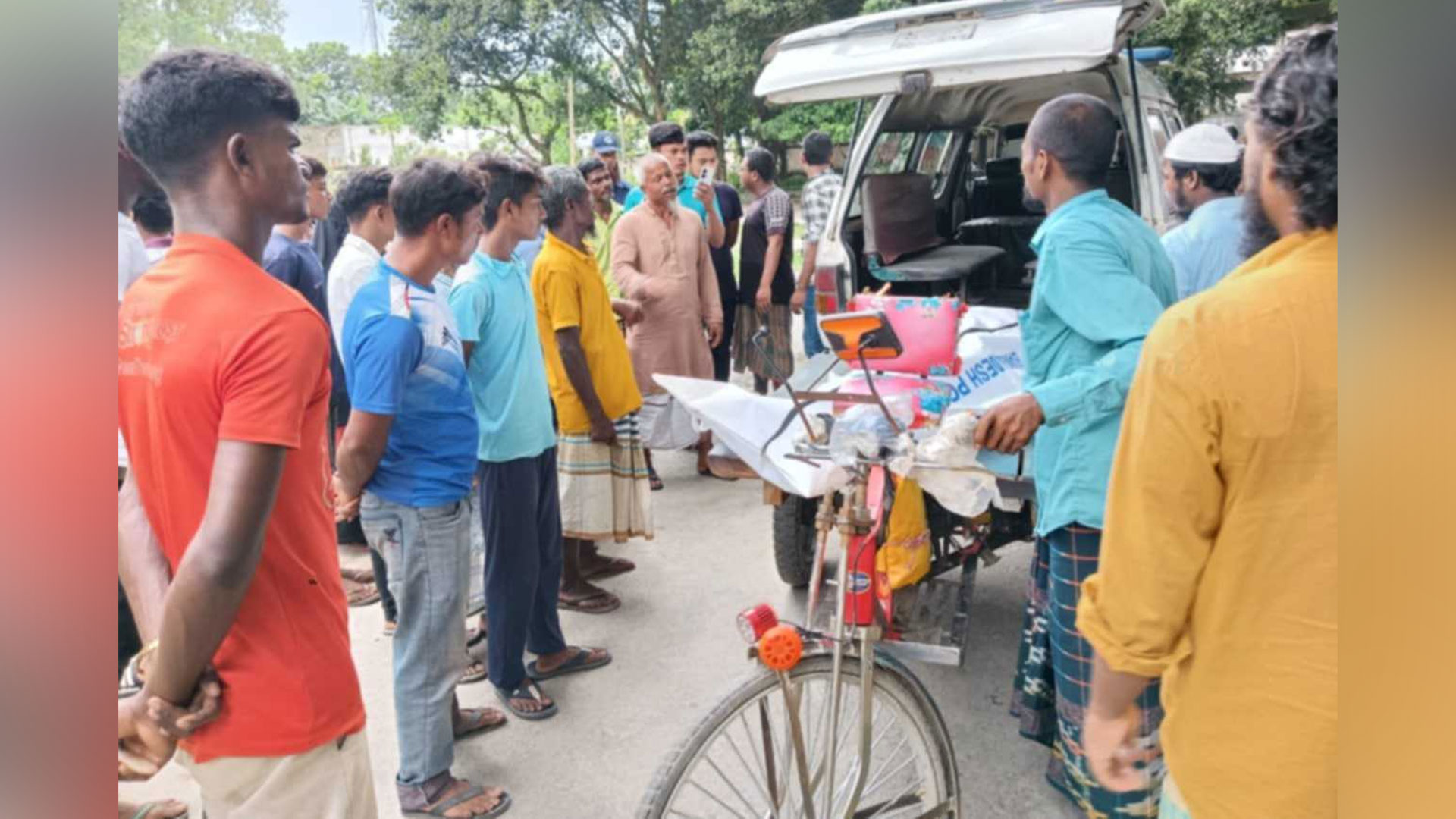 ‘মোর কলিজাটাকে মারল কেন?’, শিশু সন্তানকে হারিয়ে বাবার আর্তনাদ