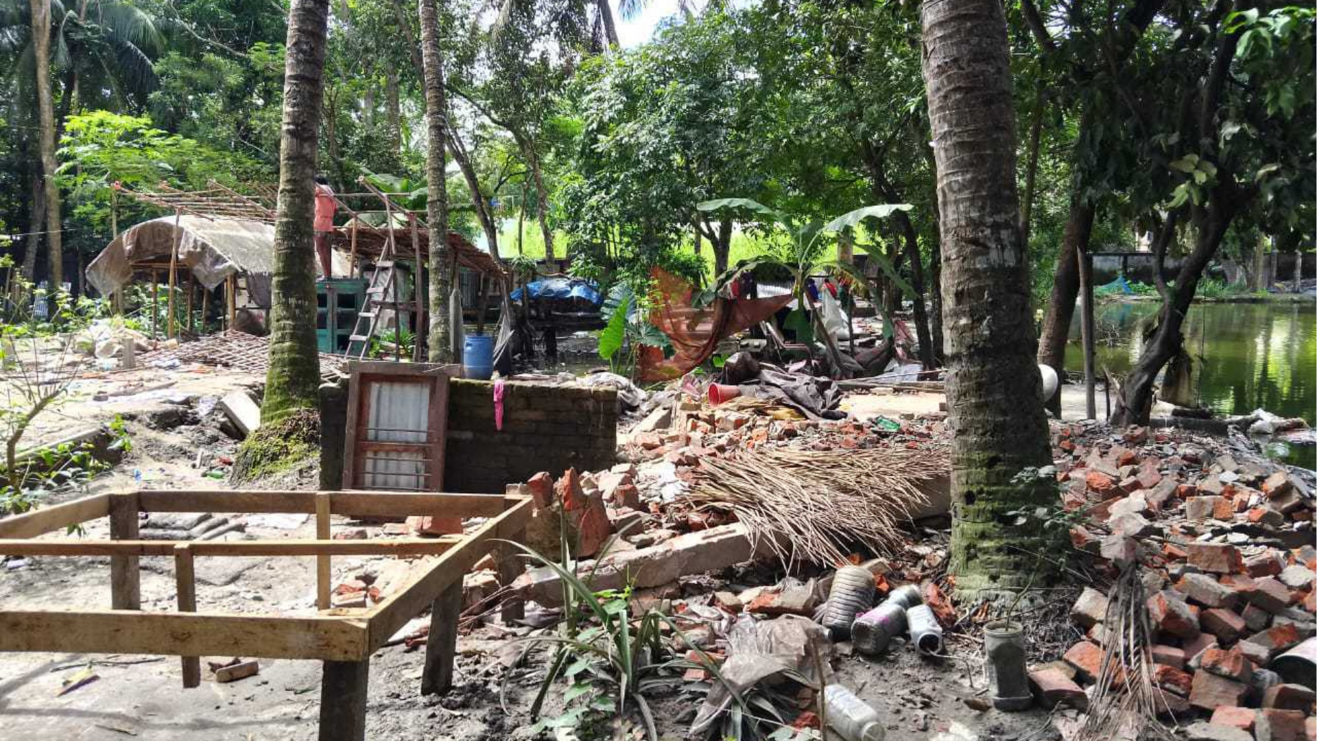 ৫০ বছর পর দখলমুক্ত কোটালীপাড়া থানার ৪ একর জমি