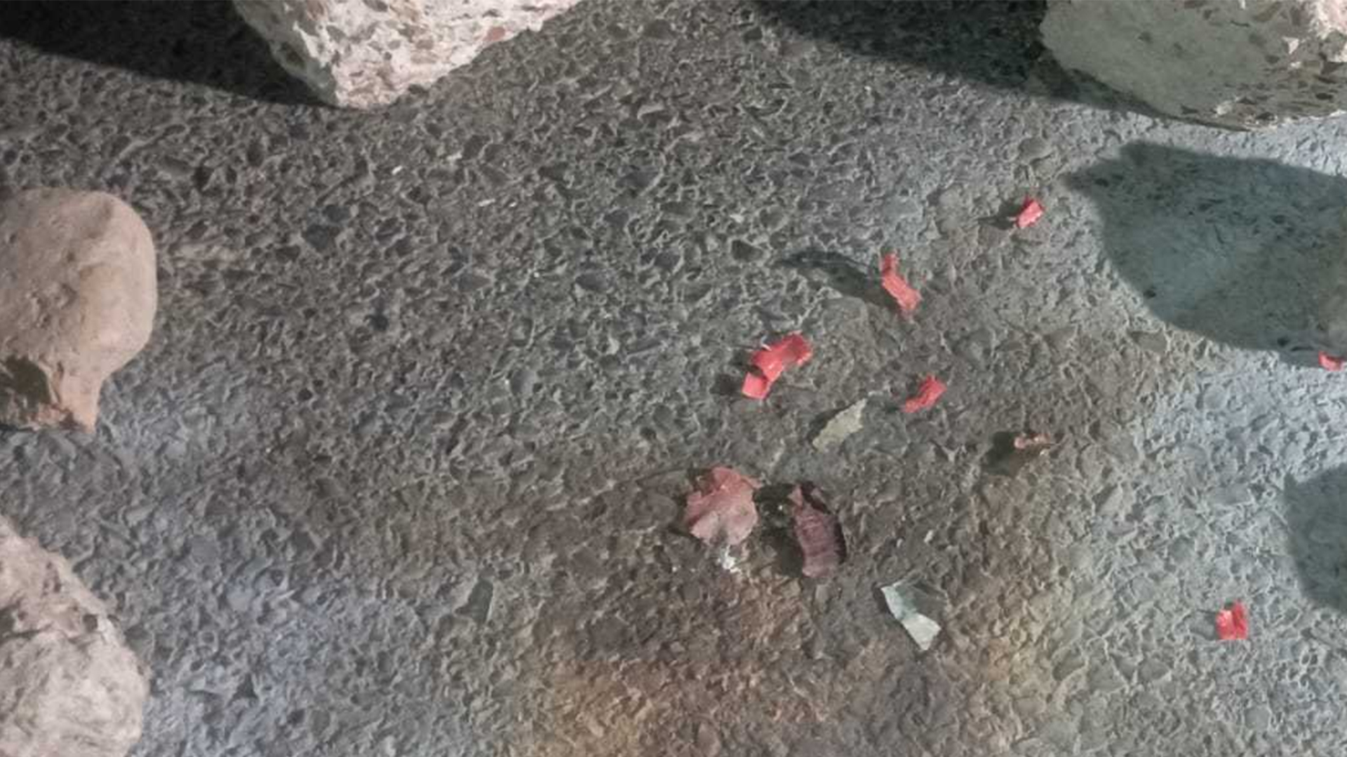 চাঁপাইনবাবগঞ্জে দুই শ্রমিক সংগঠনের বিরোধ, ককটেল বিস্ফোরণ