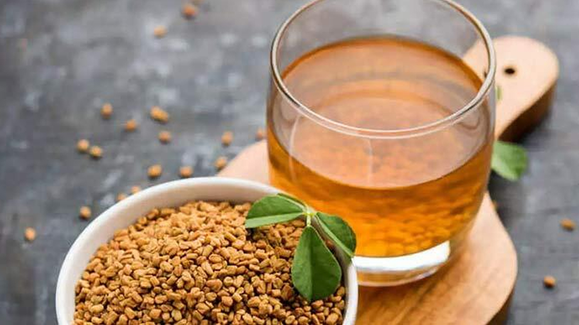 খালি পেটে মেথি ভেজানো পানি খেলে কী হয়?