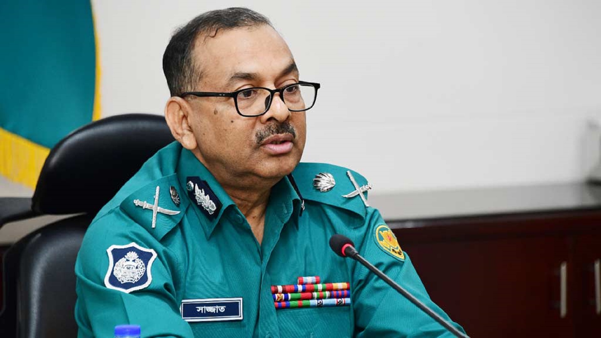 ডিএমপি কমিশনারকে নিয়ে অপপ্রচার: কঠোর ব্যবস্থা নেয়ার হুঁশিয়ারি