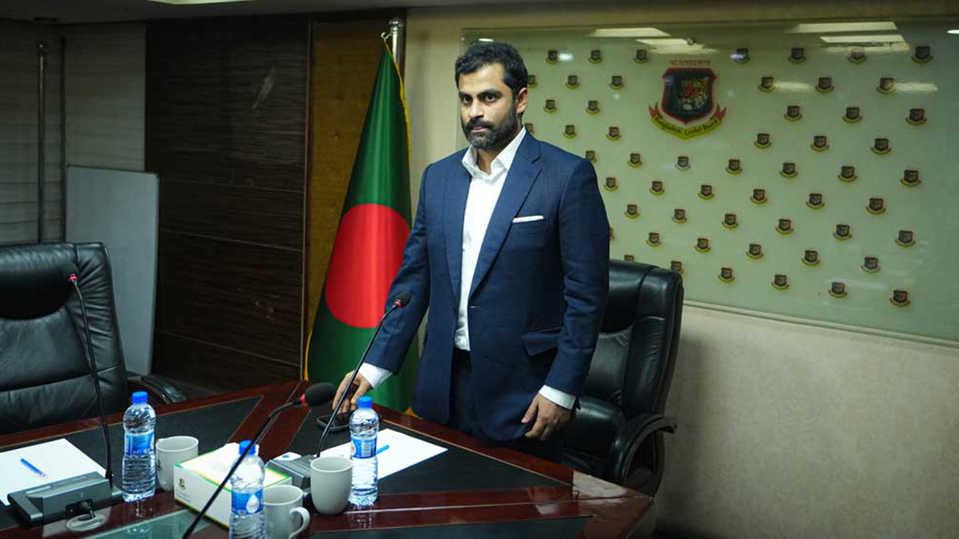 সাবেক অধিনায়কদের সম্মান জানাতে বিসিবির ‘ক্যাপ্টেনস’ কার্ড’ উদ্যোগ