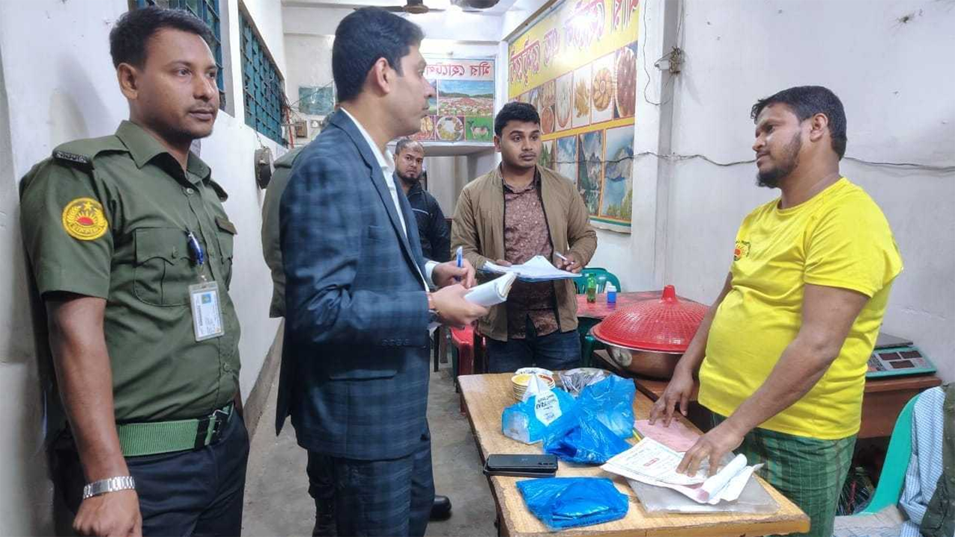 বাউফলে নকল স্টাম্পে জাল দলিল তৈরির দায়ে যুবকের কারাদণ্ড