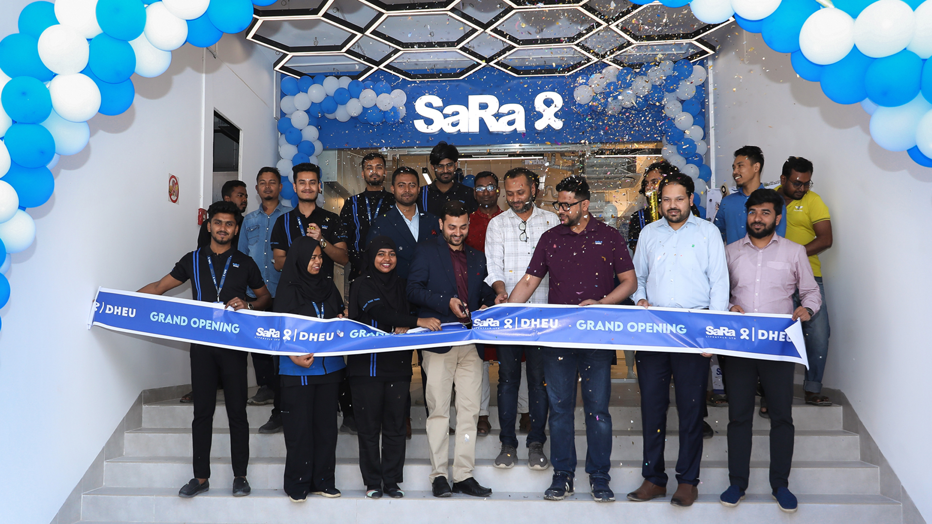 খুলনায় সারা লাইফস্টাইলের ১৬তম আউটলেটের গ্র্যান্ড ওপেনিং