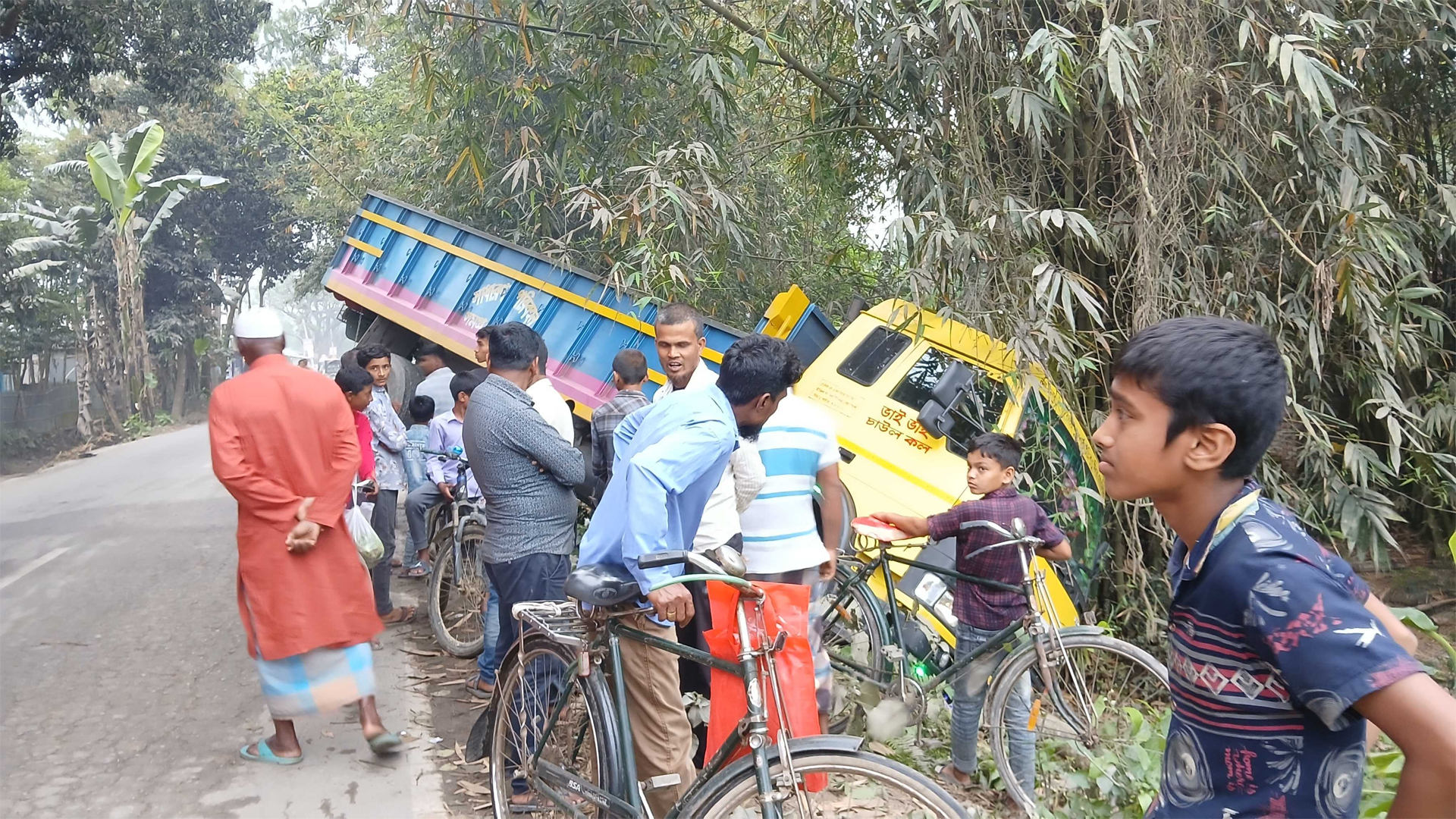 কুড়িগ্রামে ট্রাকচাপায় প্রাণ গেল মোটরসাইকেল আরোহীর