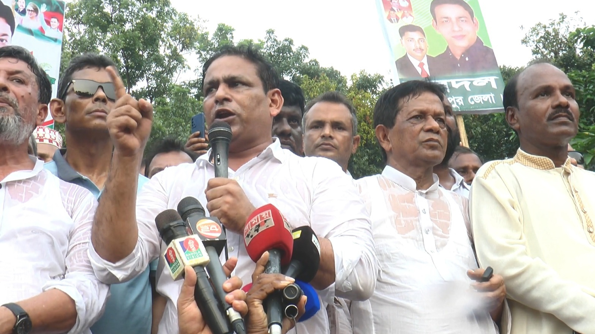 টুপি পড়ে দাঁড়ি রেখে মিথ্যার আশ্রয়ে নির্বাচন ভণ্ডুল করলে ছাড় হবে না