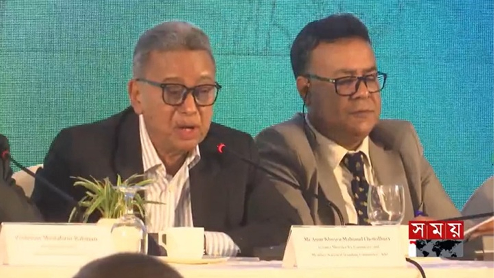 কিছু ব্যক্তির জন্য সরকারের ওপর আস্থার সংকট তৈরি হয়েছে: আমির খসরু