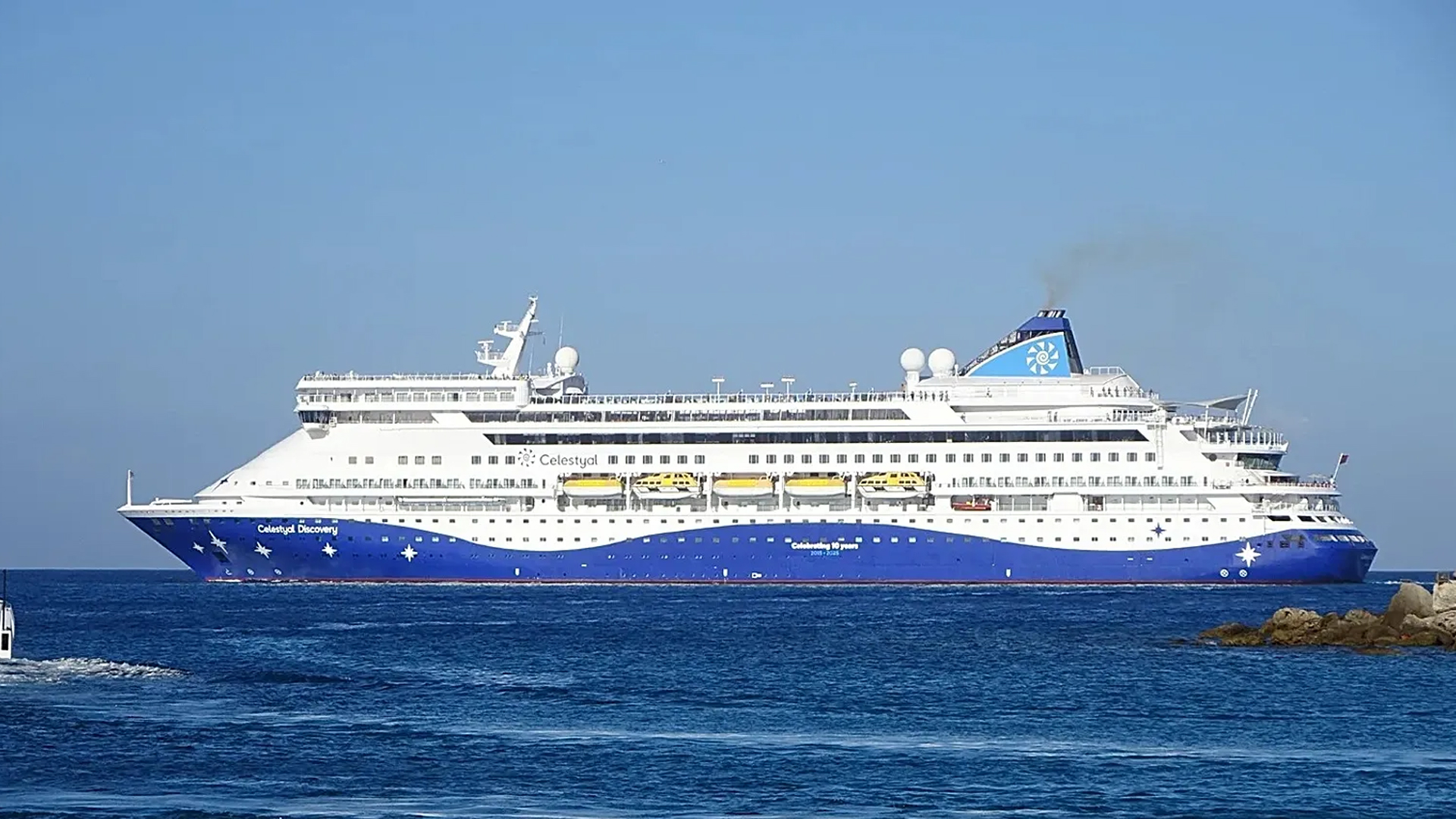 ৪৭ দিন পর হরমুজ প্রণালি অতিক্রম করল যাত্রীবিহীন প্রমোদতরী