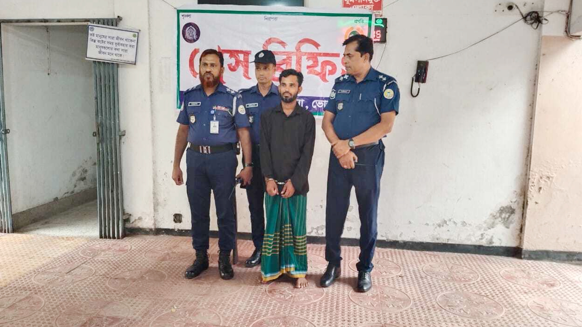 সিঁধ কেটে ঘরে ঢুকে ধর্ষণ: মূল আসামি কামাল গ্রেফতার