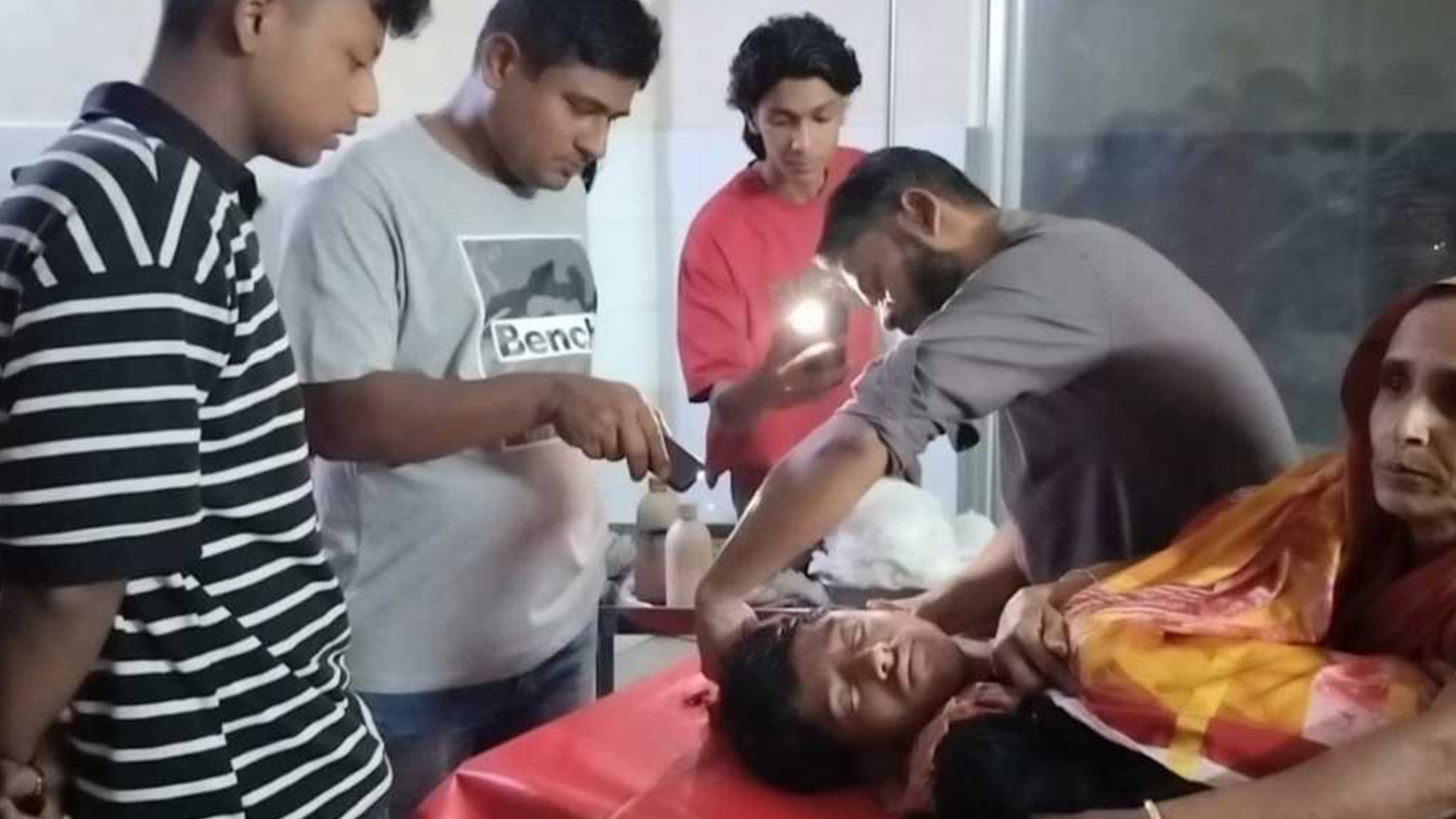 গায়ে ধাক্কা লাগা নিয়ে ভৈরবে ৪ ঘণ্টাব্যাপী সংঘর্ষ, আহত ৩০