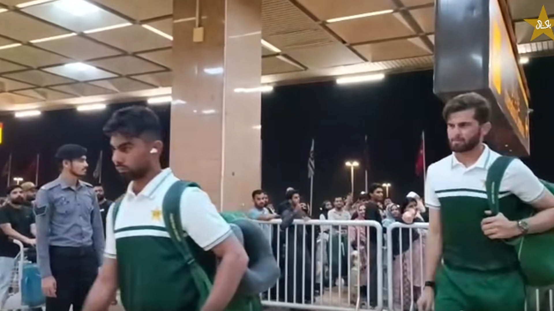 বাংলাদেশে পৌঁছাল পাকিস্তানের টেস্ট বহর, বাবর আসবেন পরে