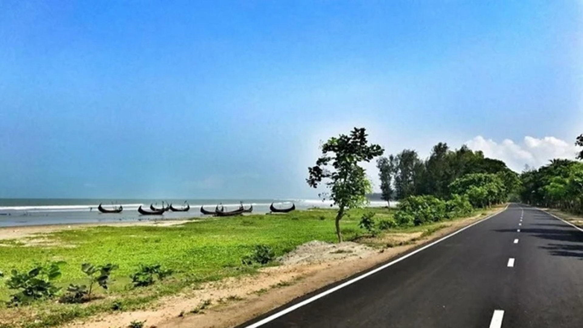 নামাজ পড়তে মসজিদে যাচ্ছিলেন, পথেই প্রাণ গেল বৃদ্ধের