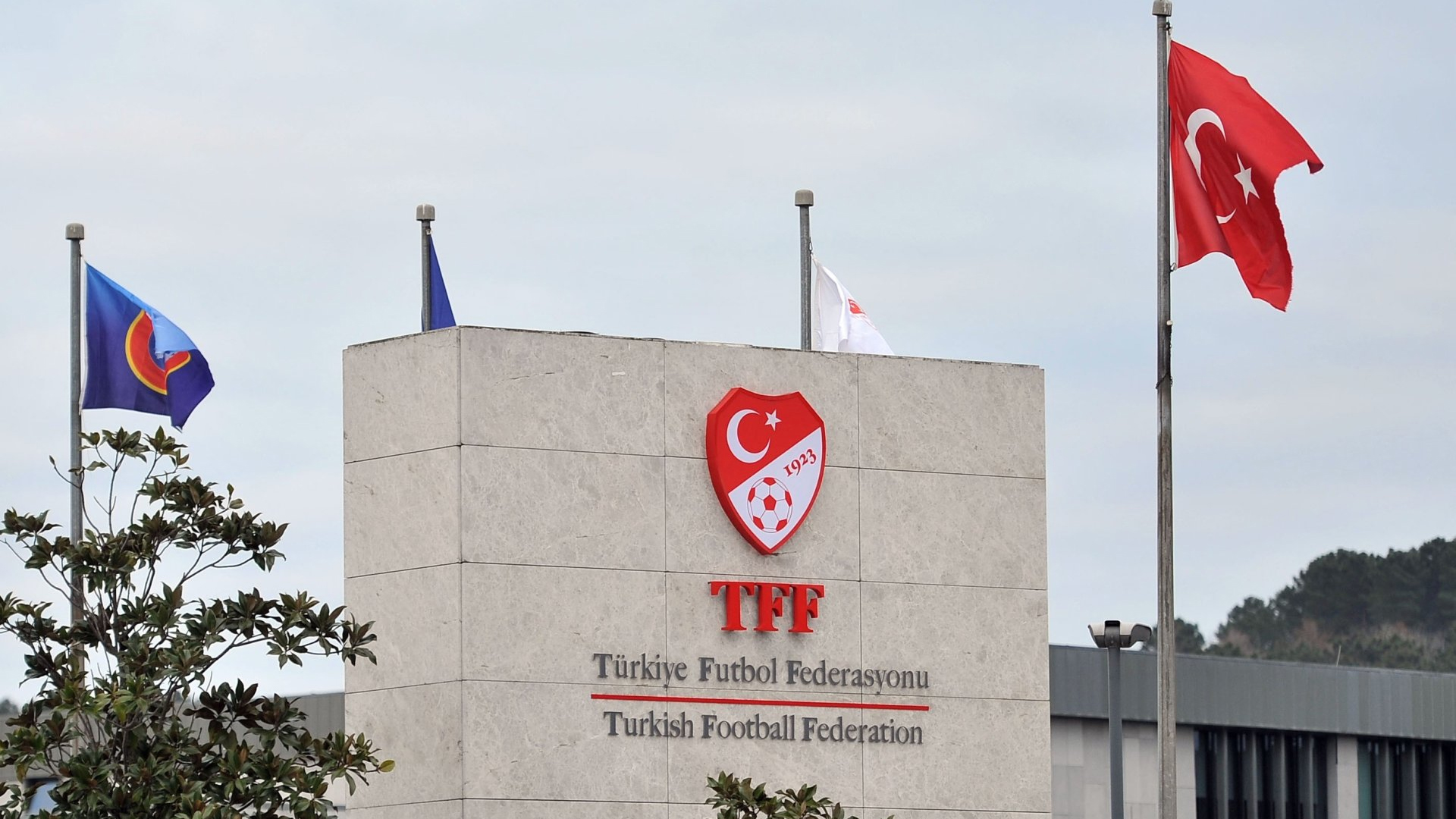 বাজি সম্পৃক্ততার দায়ে ১৪৯ রেফারিকে বরখাস্ত তুর্কিশ ফেডারেশনের