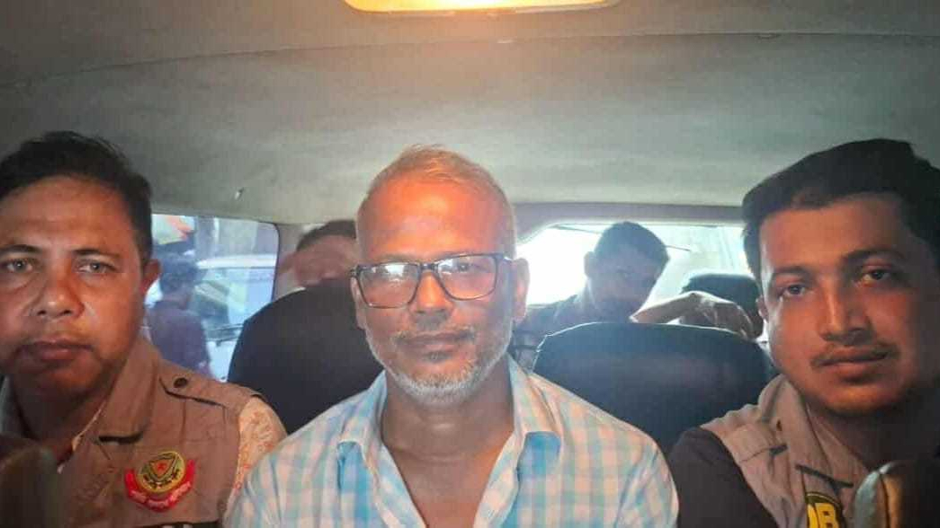 চাঁদপুরের আওয়ামী লীগ নেতা রাজধানীতে গ্রেফতার