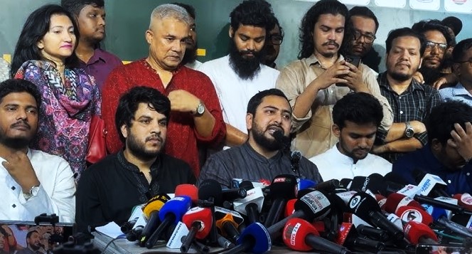 অতীতে ছাত্রলীগ করলেও এনসিপিতে আসতে পারবে যদি অপরাধী না হয়: নাহিদ ইসলাম