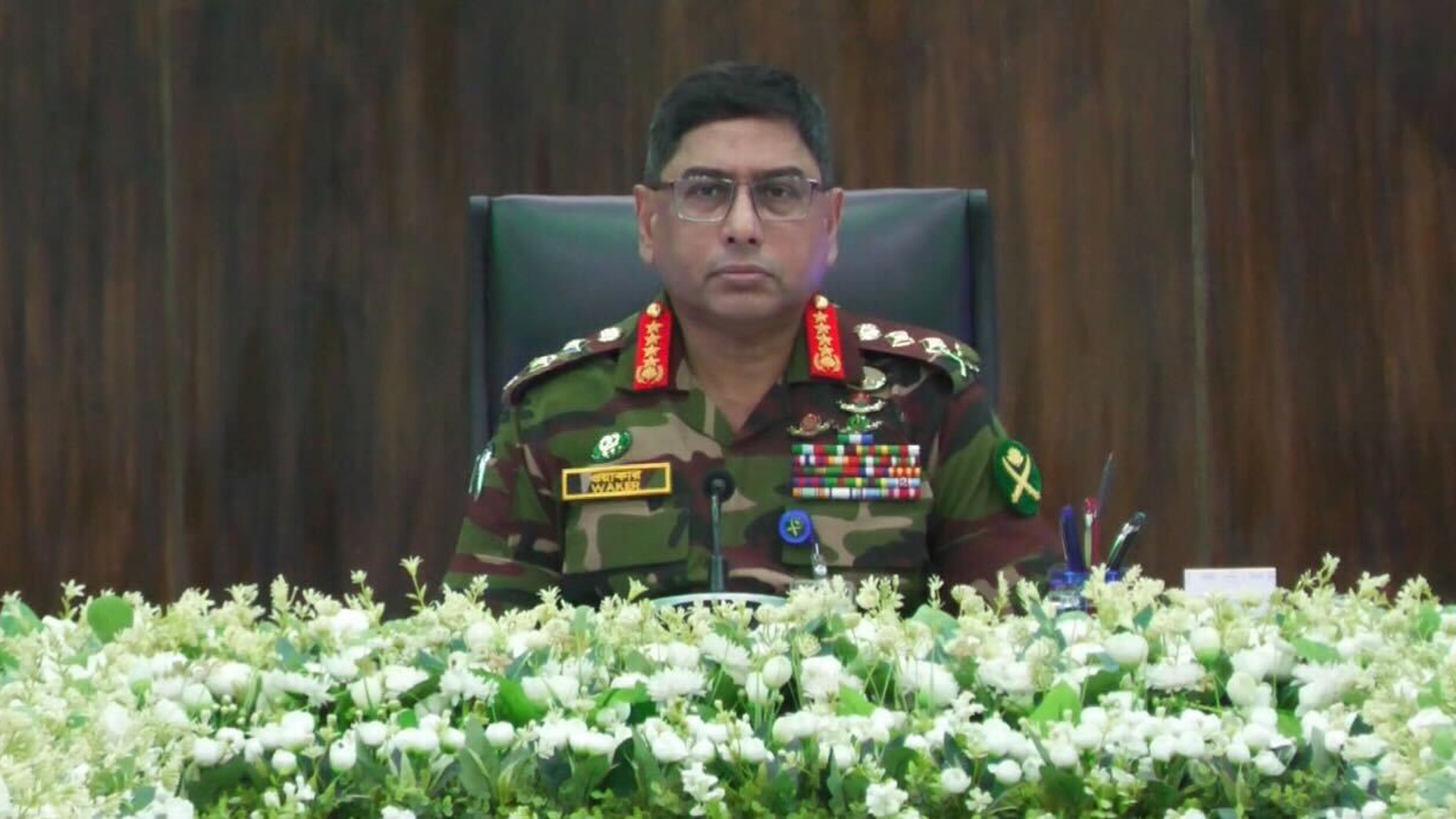 চ্যালেঞ্জ মোকাবিলায় আধুনিক প্রশিক্ষণ ও পেশাদারিত্ব বাড়ানোর আহ্বান সেনাপ্রধানের