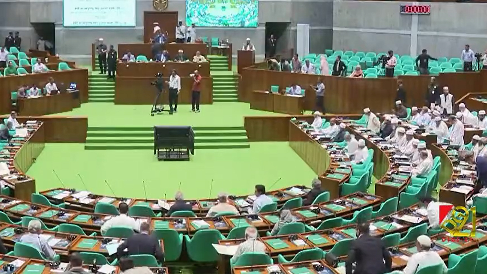 সংসদ থেকে বিরোধী দলের ওয়াকআউট