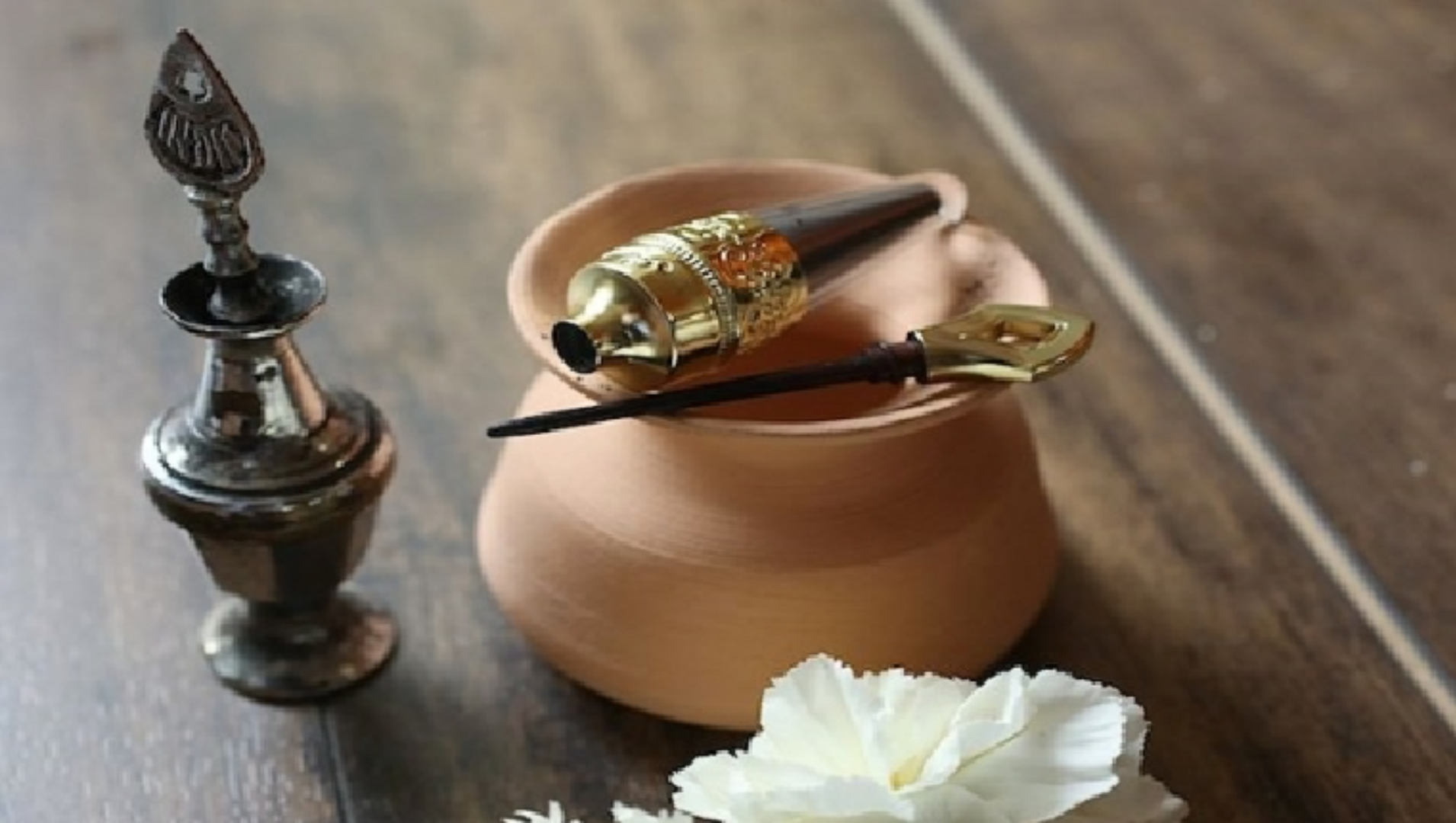 সুরমা ব্যবহার সম্পর্কে নবীজি যা বলেছেন