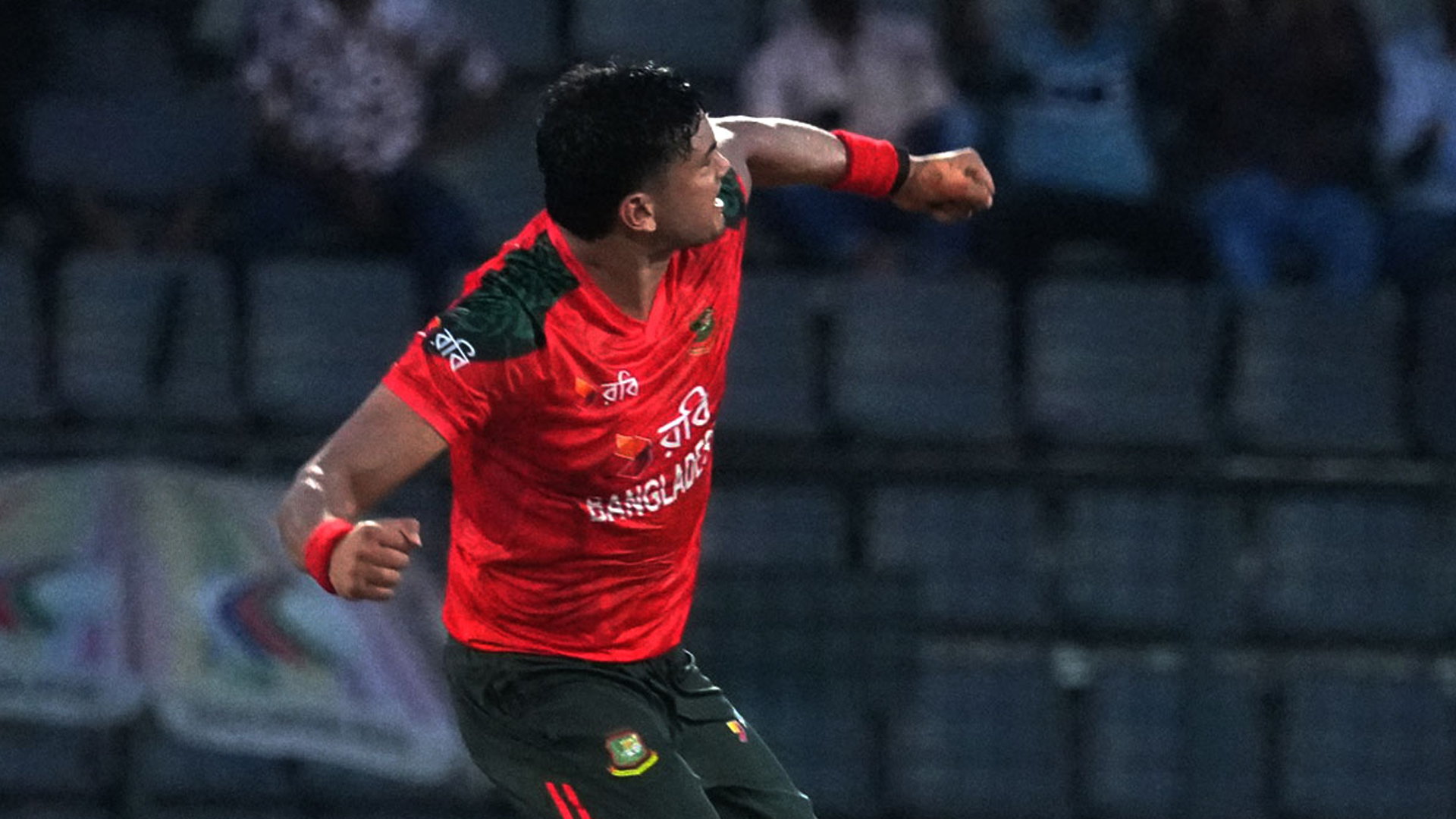 তাসকিনের তোপে নেদারল্যান্ডসকে ১৩৬ রানে থামাল বাংলাদেশ