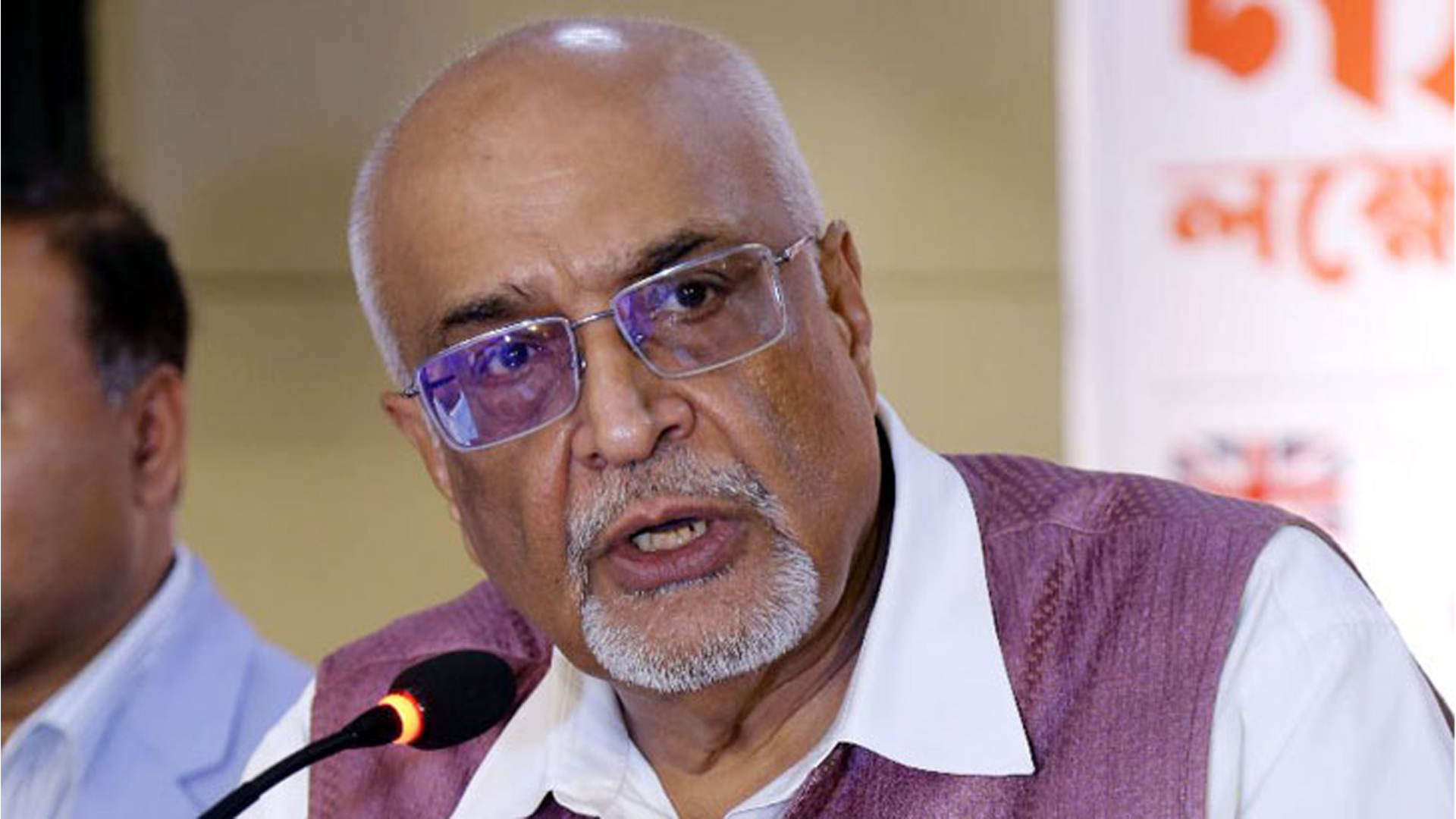 দেবপ্রিয় ভট্টাচার্য। ছবি: সংগৃহীত