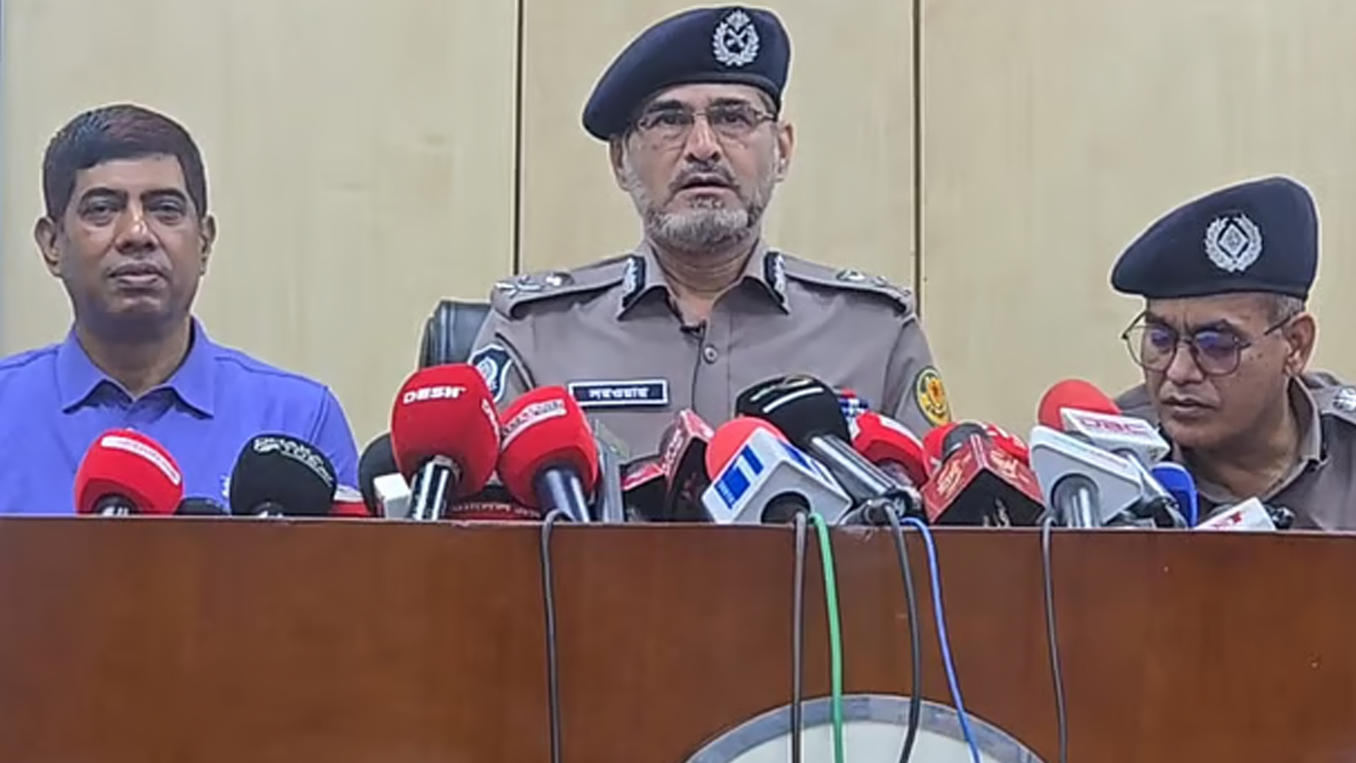 ঢাকাতে স্বজন না থাকলে অর্থ ও স্বর্ণালংকার থানায় রাখতে পারেন: ডিএমপি