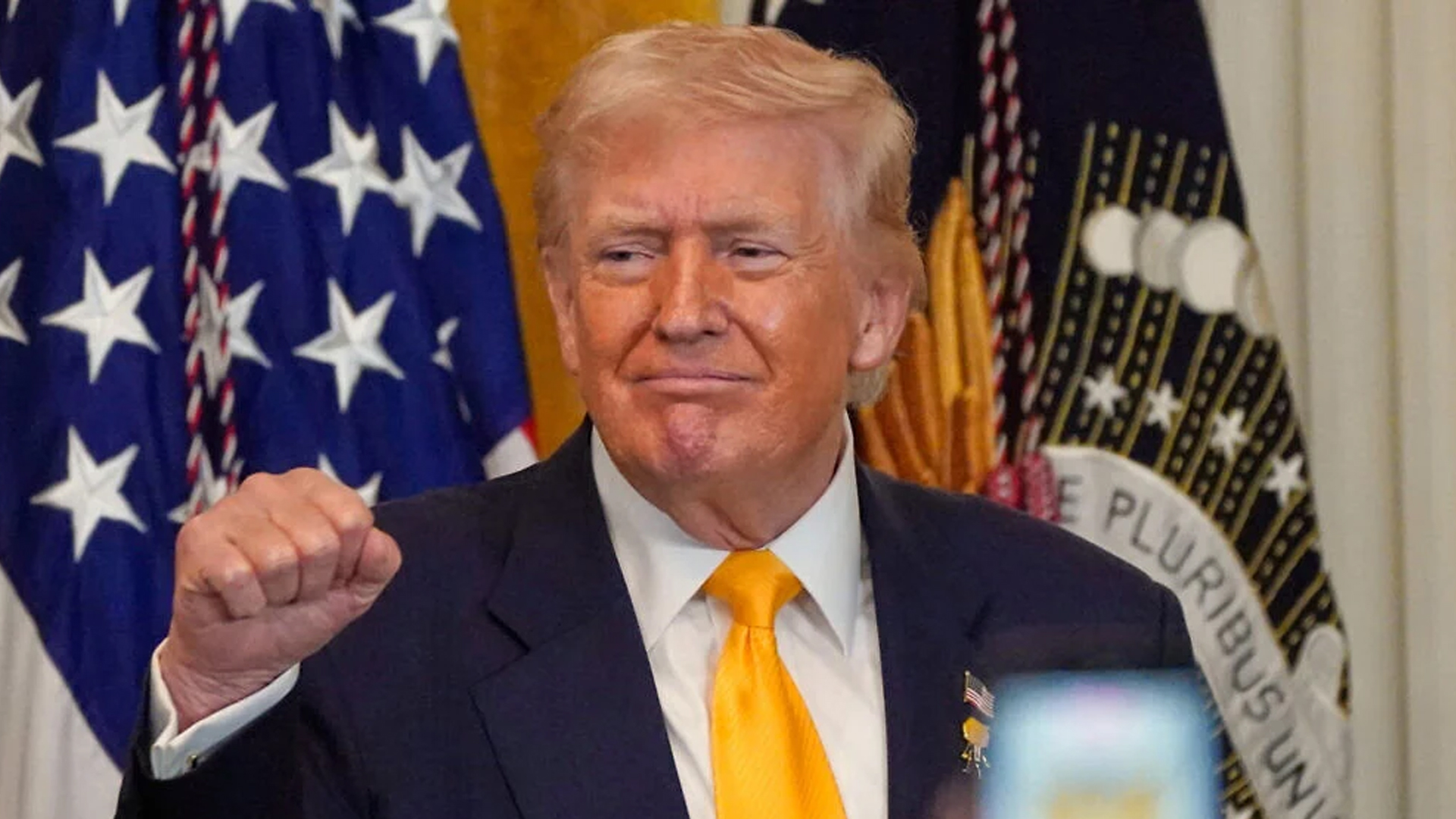 শনিবারের মধ্যেই ইরানে হামলার প্রস্তুতি, উচ্চপর্যায়ের বৈঠক ট্রাম্পের!