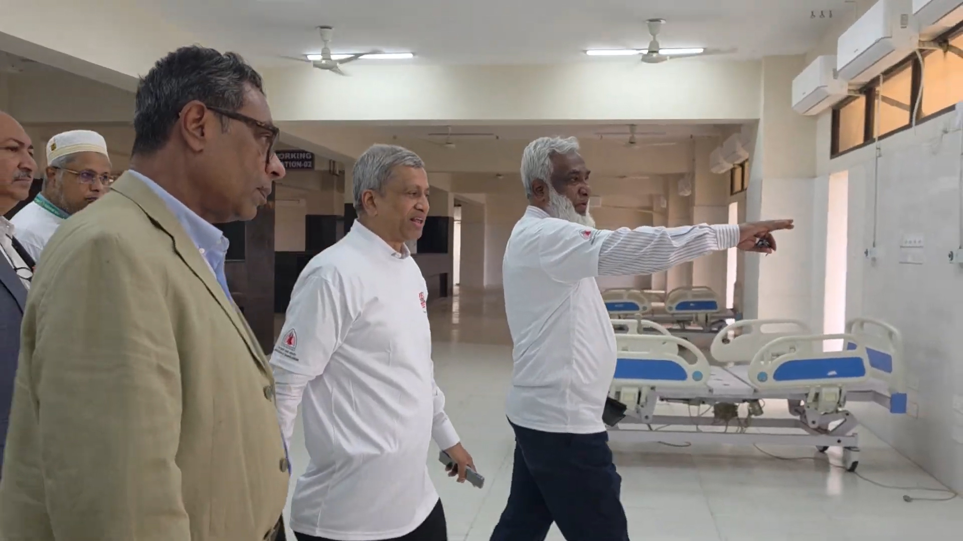 বক্ষব্যাধি হাসপাতালে ৪০ আইসিইউ বেড দ্রুত চালুর নির্দেশ স্বাস্থ্য প্রতিমন্ত্রীর