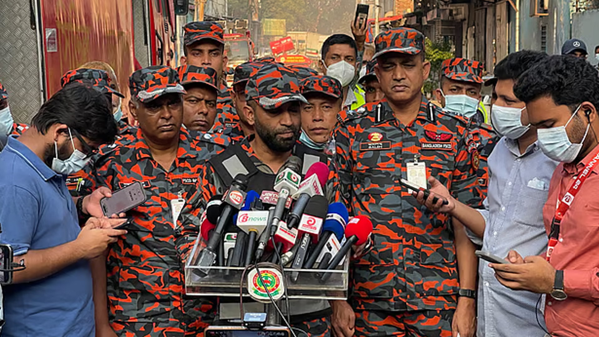 রাসায়নিক গুদামটি অবৈধ, তিনবার নোটিশও দেয়া হয়েছিল: ফায়ার সার্ভিস