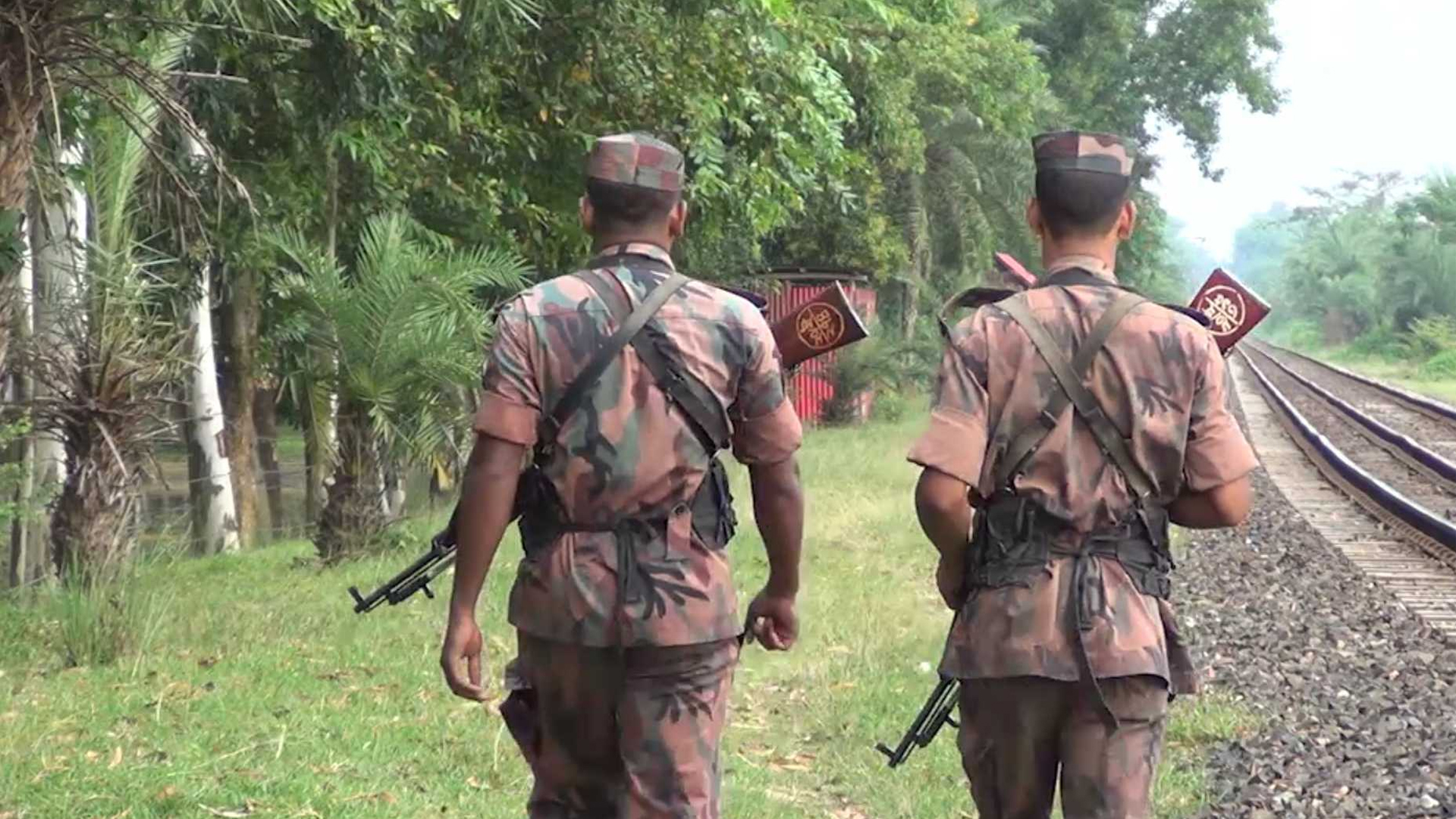 ওসমান হাদির ওপর হামলাকারীদের দেশত্যাগ রোধে হিলি সীমান্তে টহল জোরদার