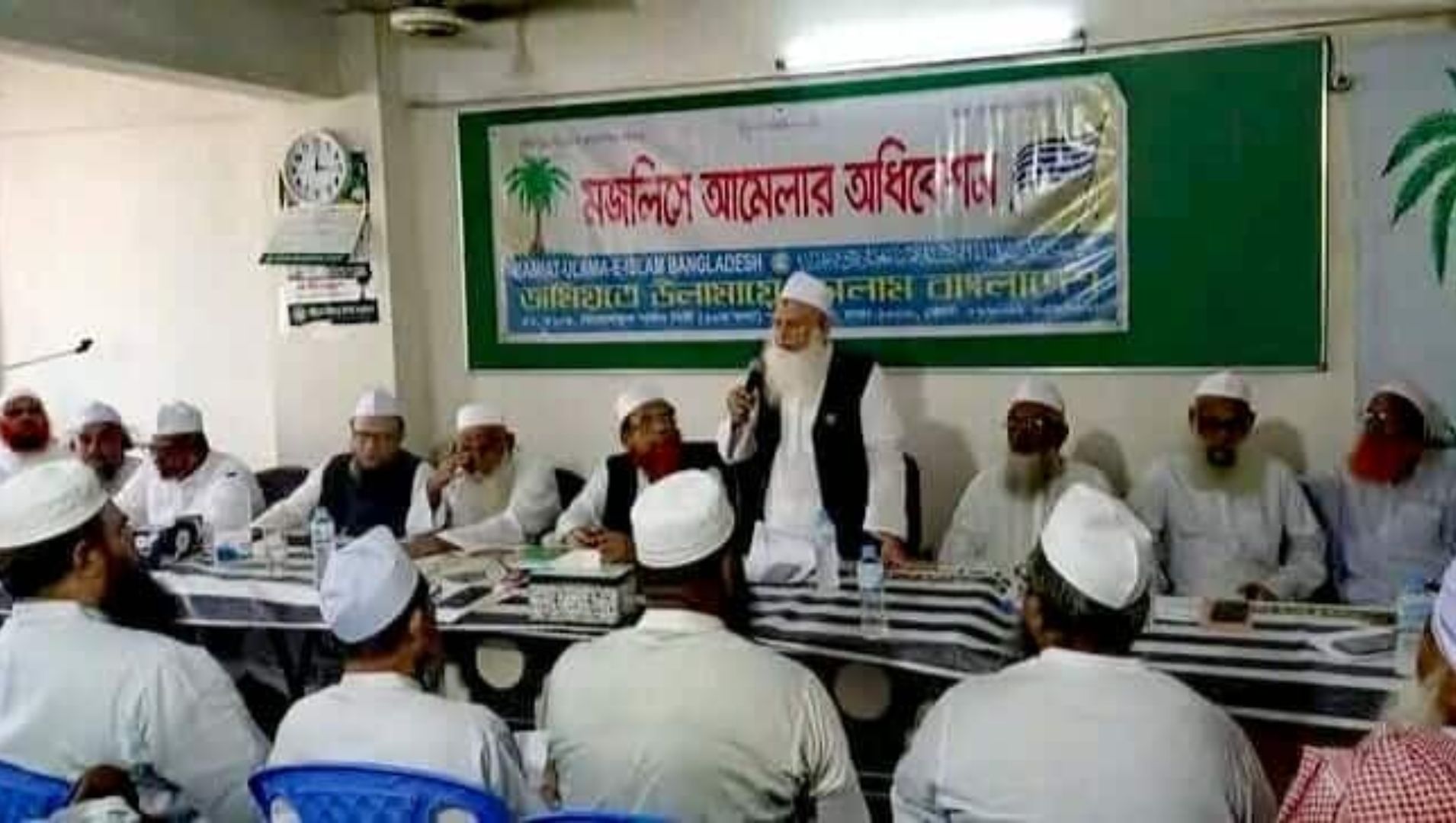 দলীয় প্যাডে মসজিদের খতিবকে শোকজ, যা বলছে জমিয়তে উলামায়ে ইসলাম