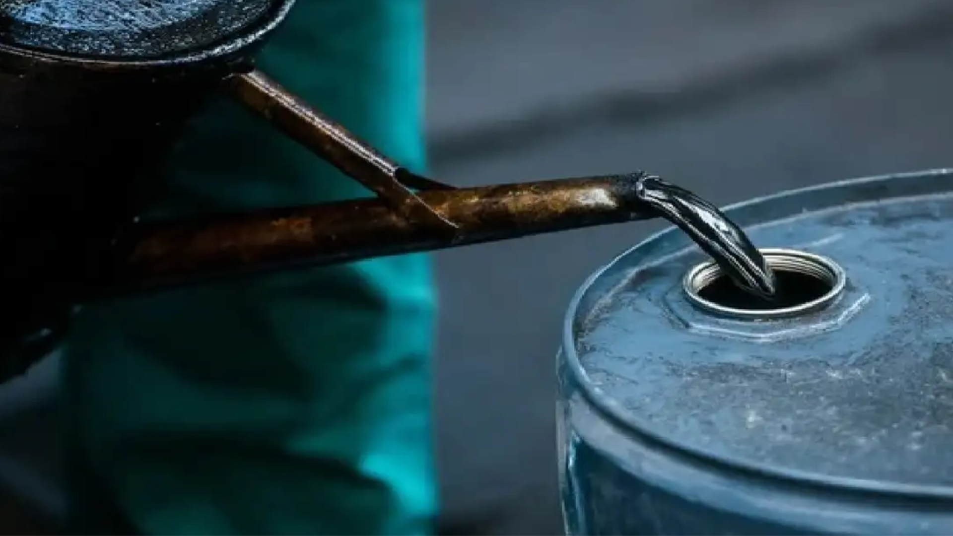 দাম বাড়ল ফার্নেস অয়েলের