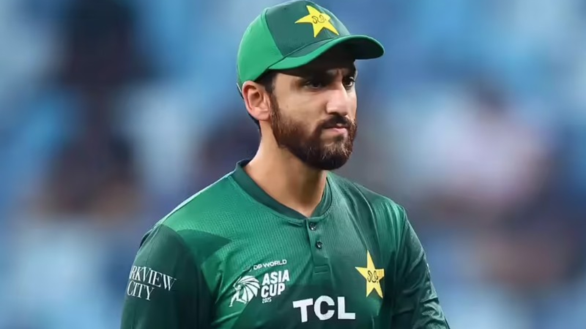 চাকিংয়ের অভিযোগে আলোচিত বোলারকে এক্স-ফ্যাক্টর মানছেন পাকিস্তান অধিনায়ক